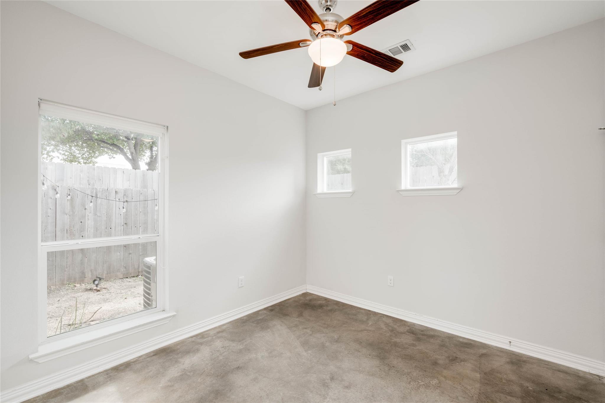 811 Gunter St #b Property Photo 12