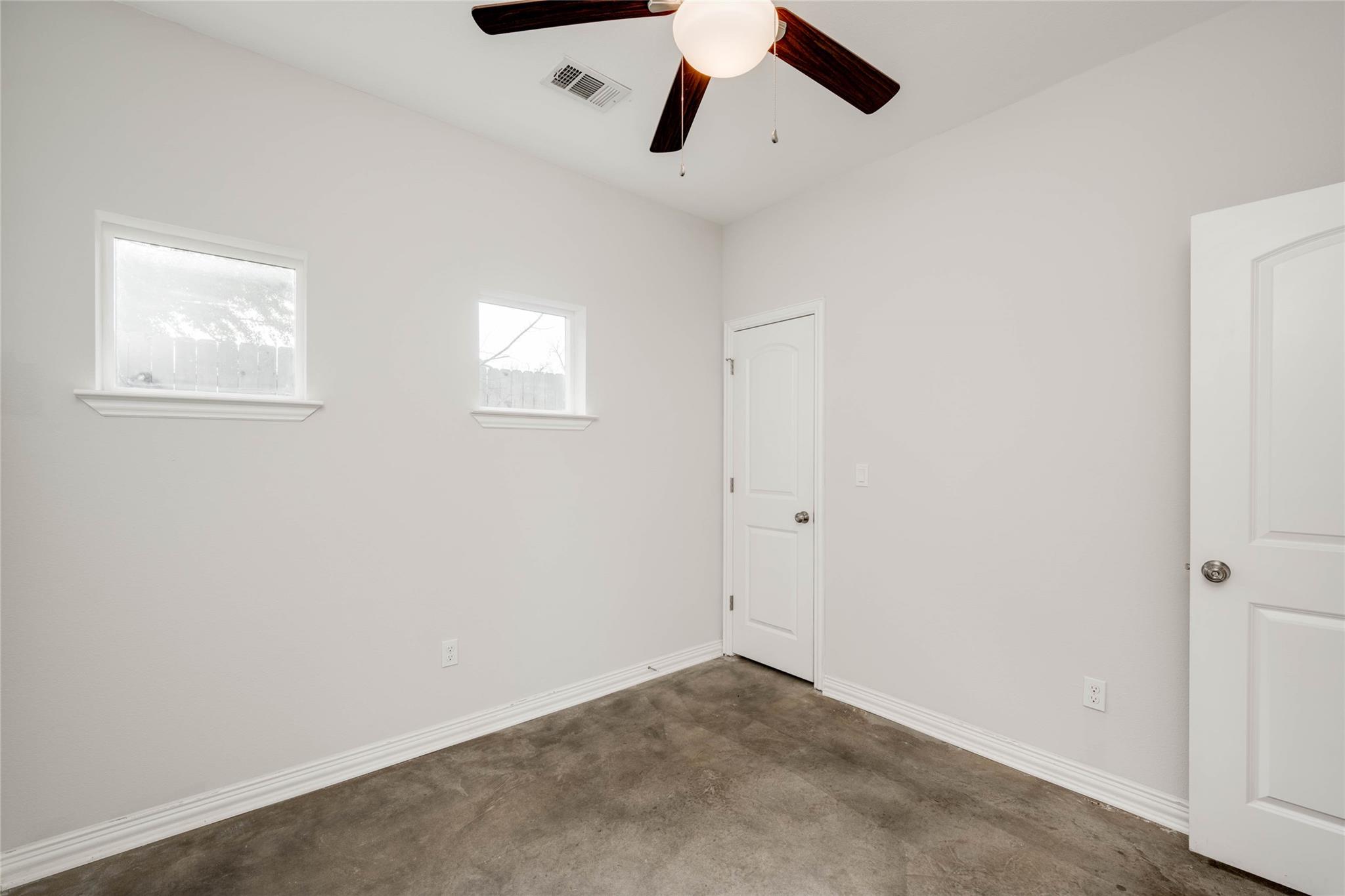 811 Gunter St #b Property Photo 13