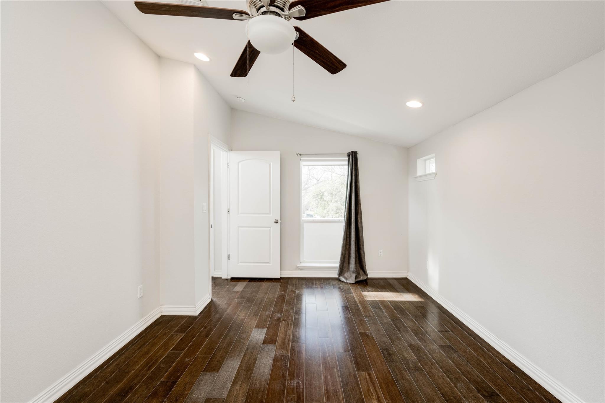 811 Gunter St #b Property Photo 20