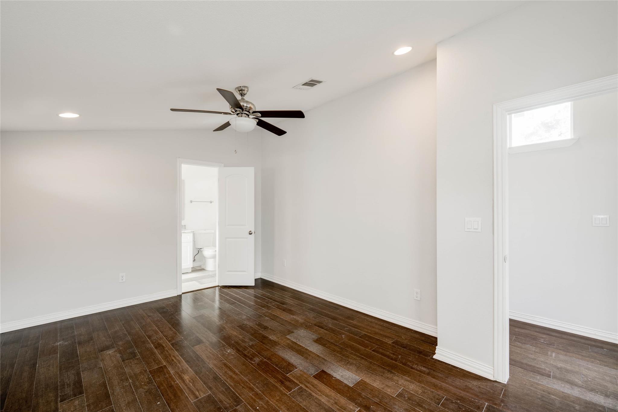 811 Gunter St #b Property Photo 23