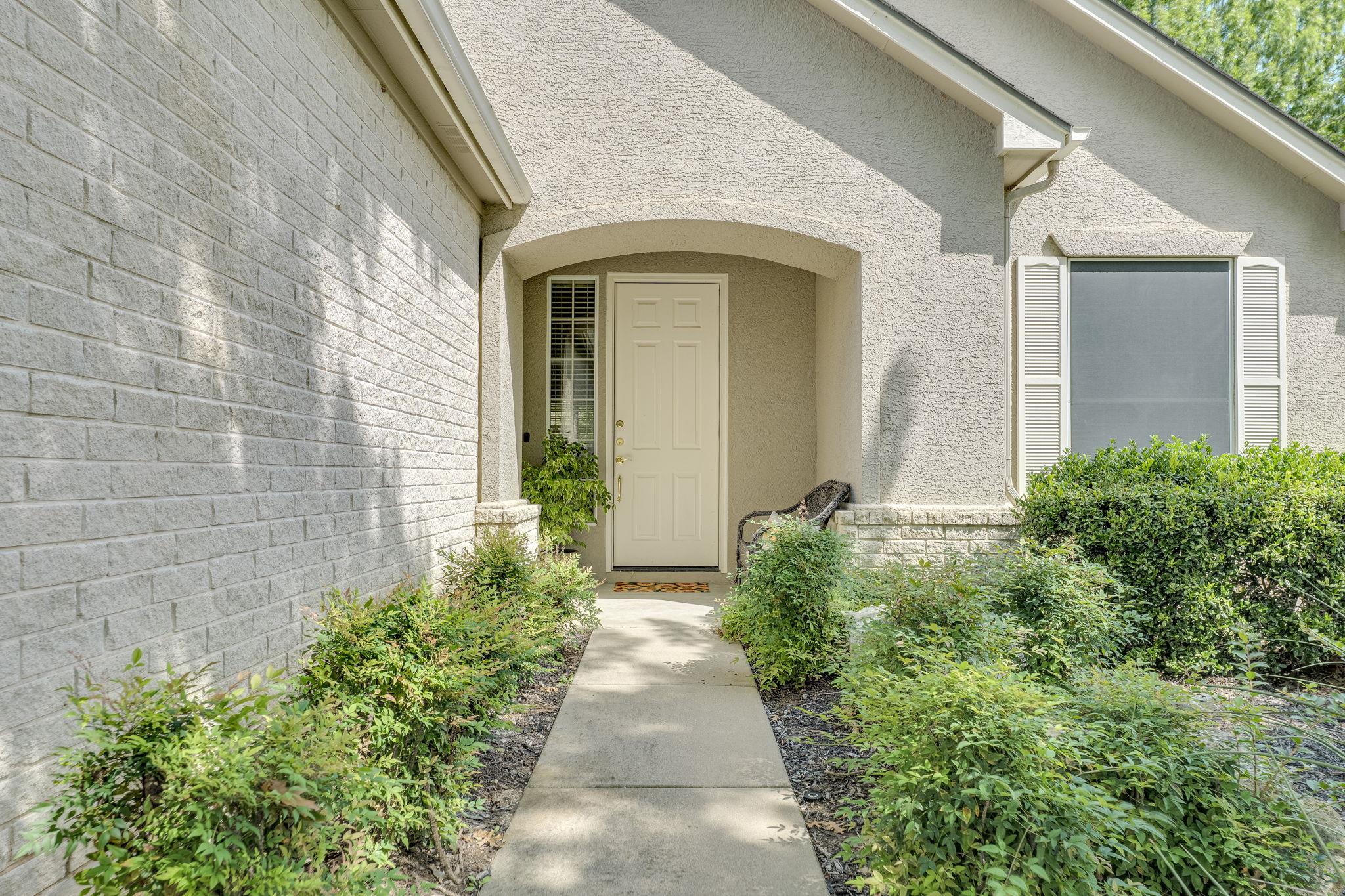120 Beautybush Trl Property Photo 2