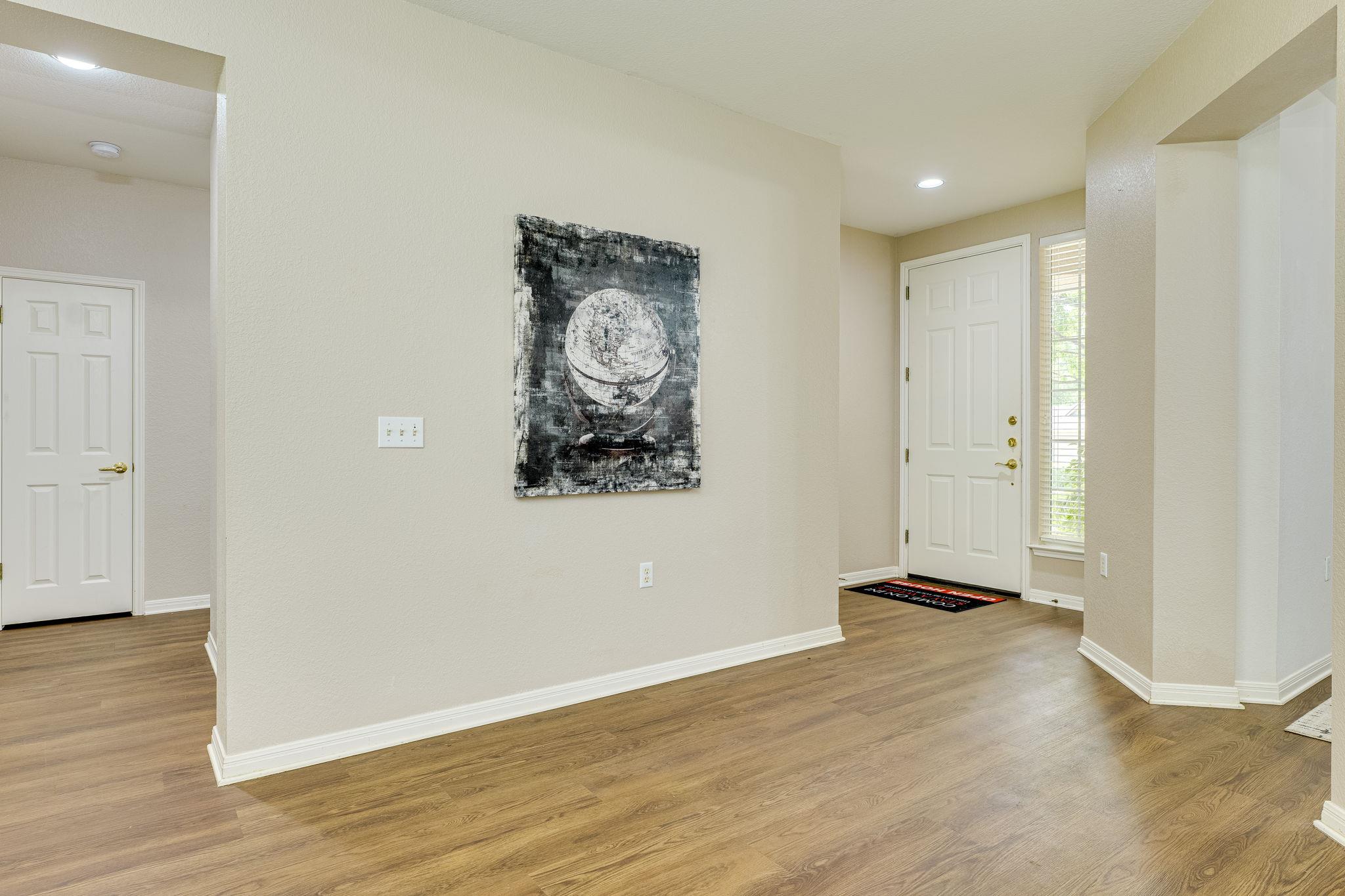 120 Beautybush Trl Property Photo 3