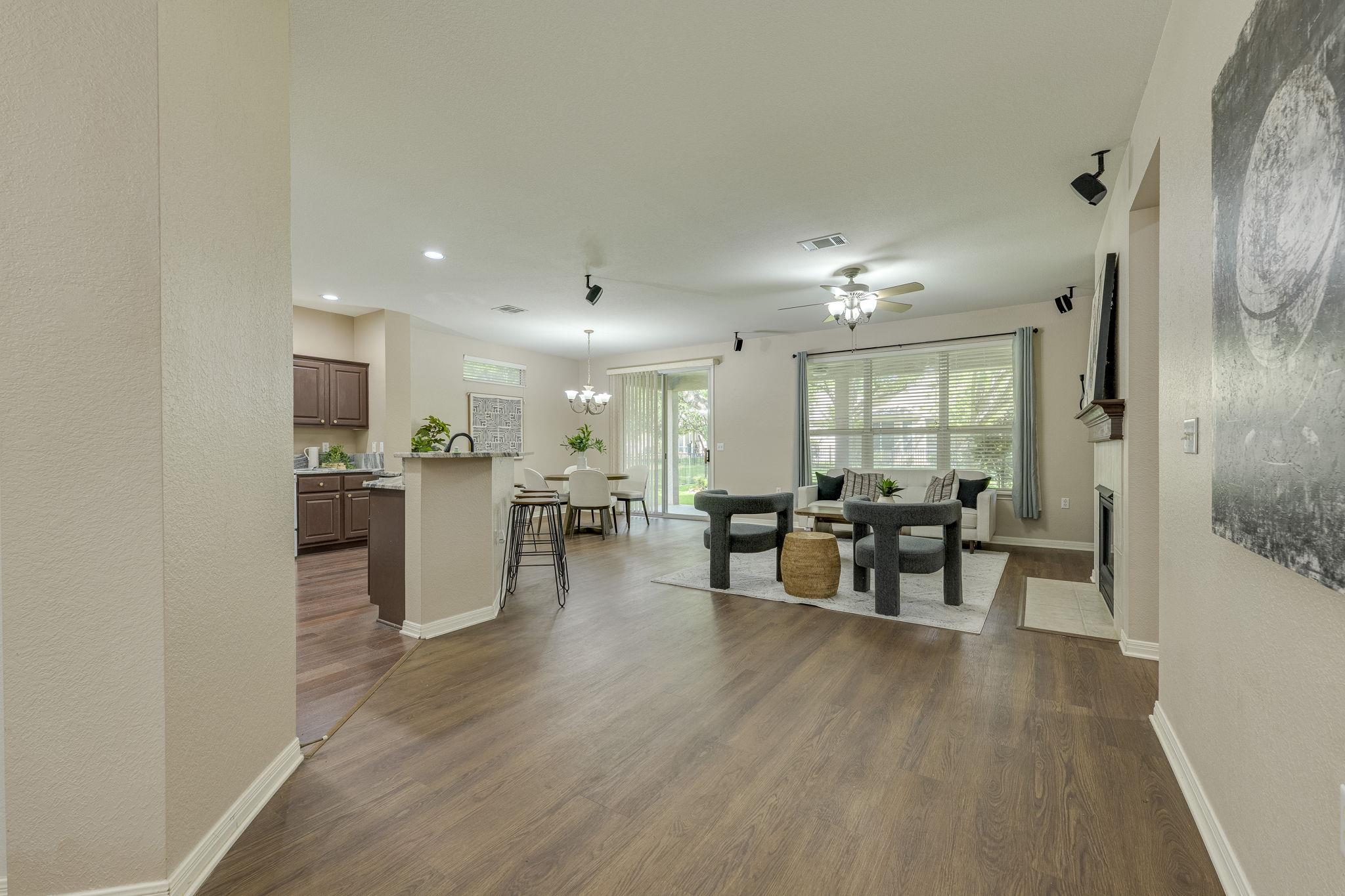 120 Beautybush Trl Property Photo 5
