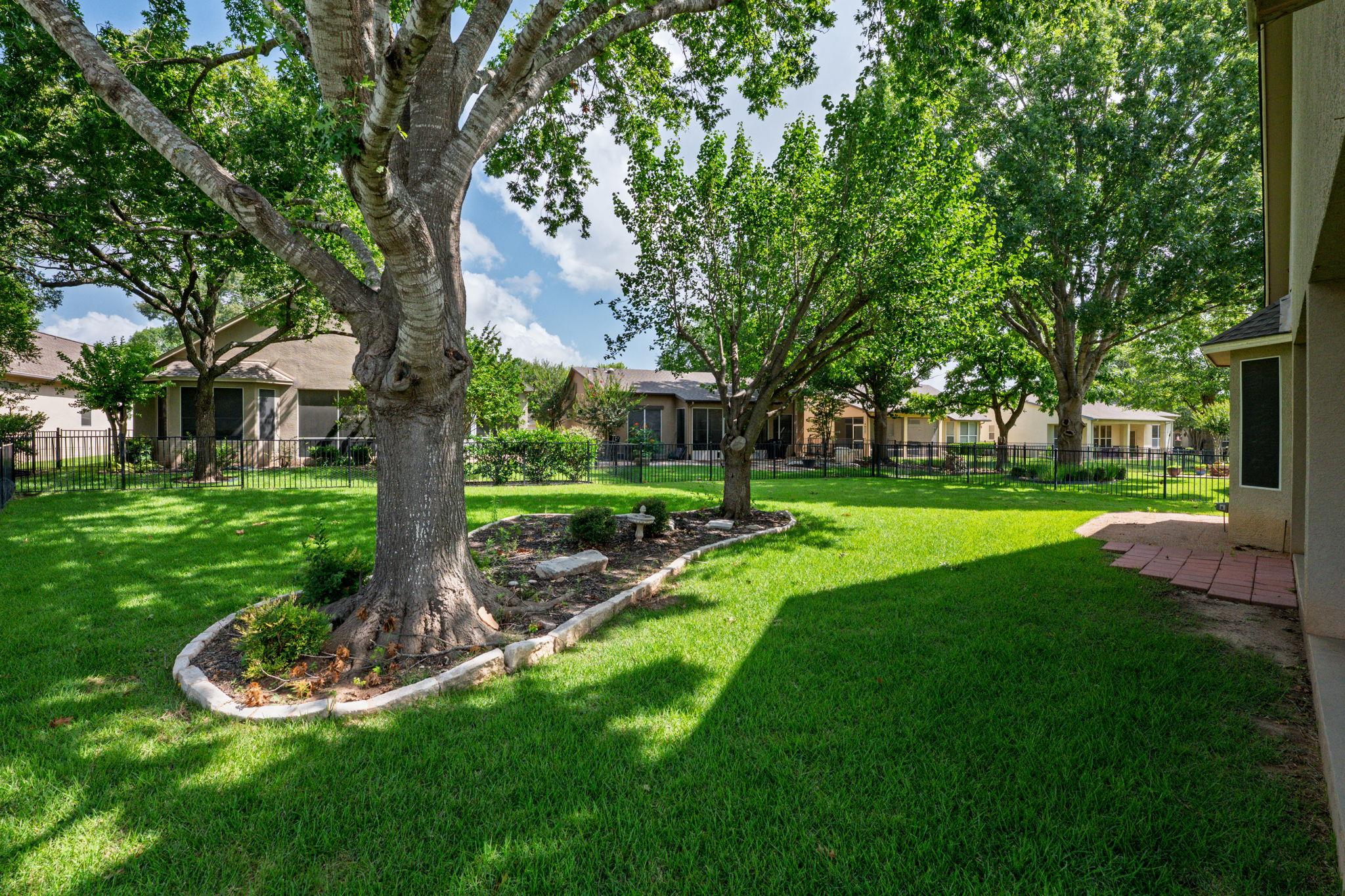 120 Beautybush Trl Property Photo 23
