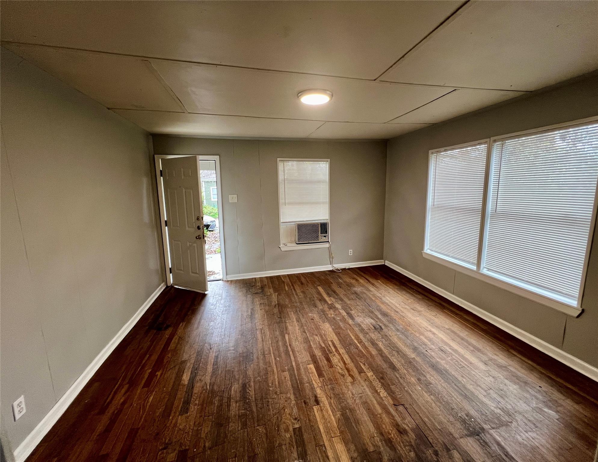 108 Franklin Blvd Property Photo 3