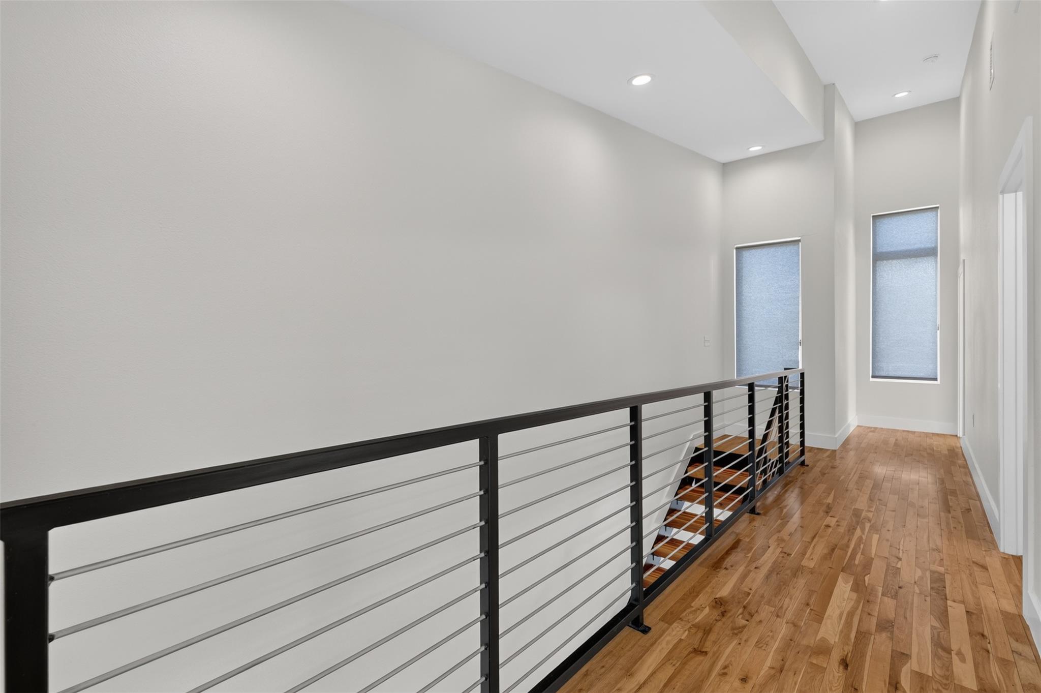 1205 W 49 1/2 St #a Property Photo 25