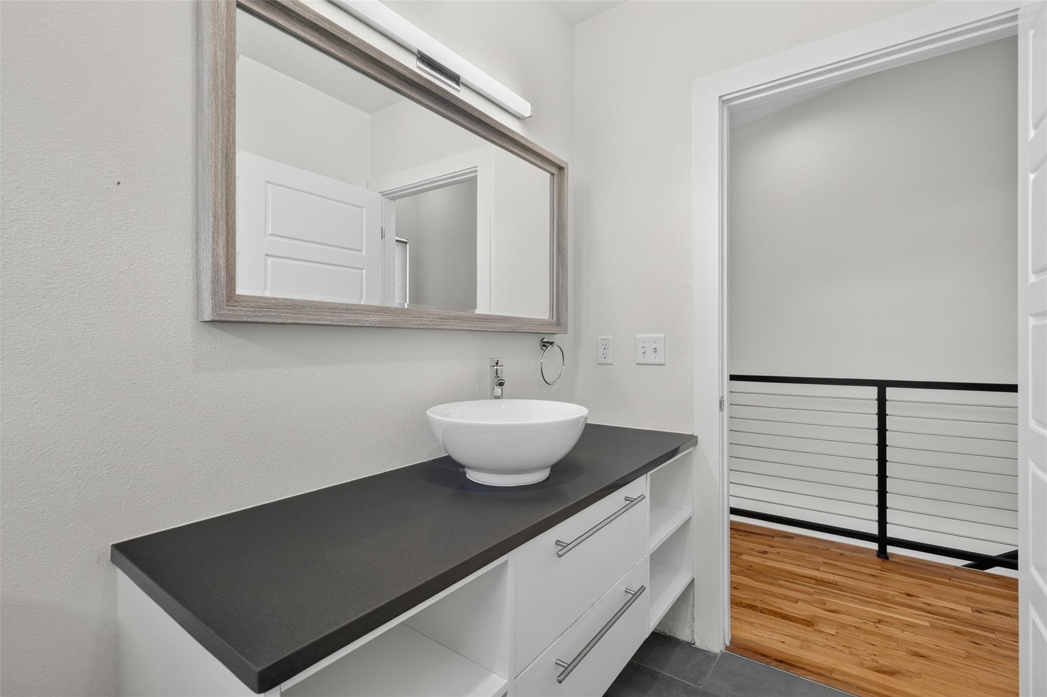 1205 W 49 1/2 St #a Property Photo 29