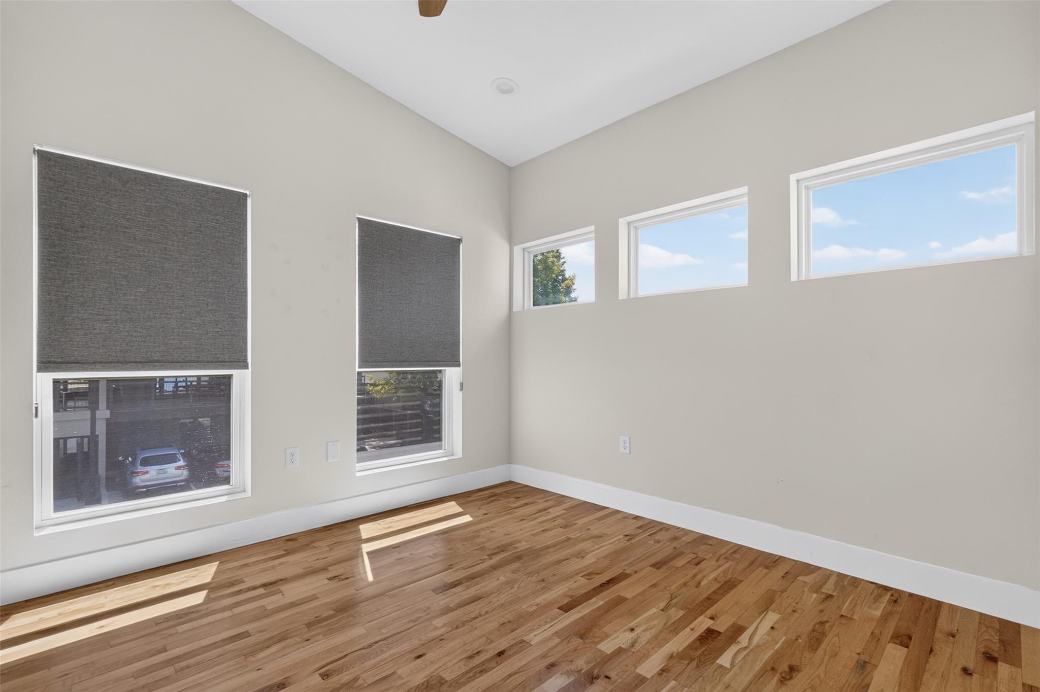 1205 W 49 1/2 St #a Property Photo 30