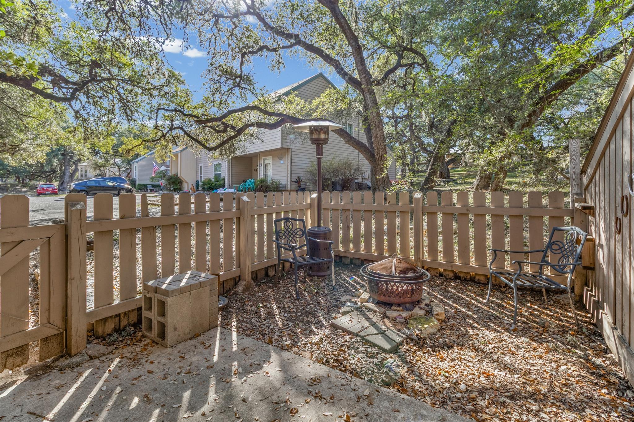 24 Marina Cir Property Photo 10