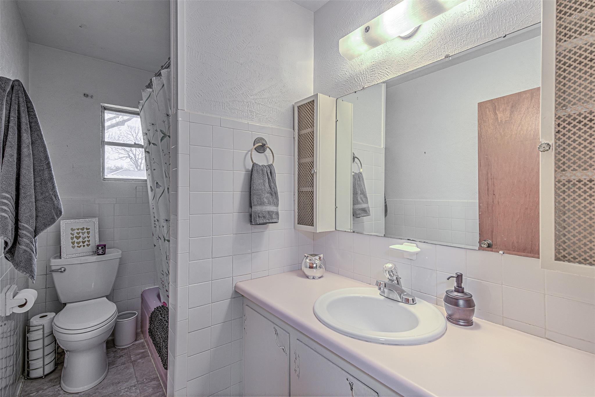 5304 Bedford St Property Photo 20