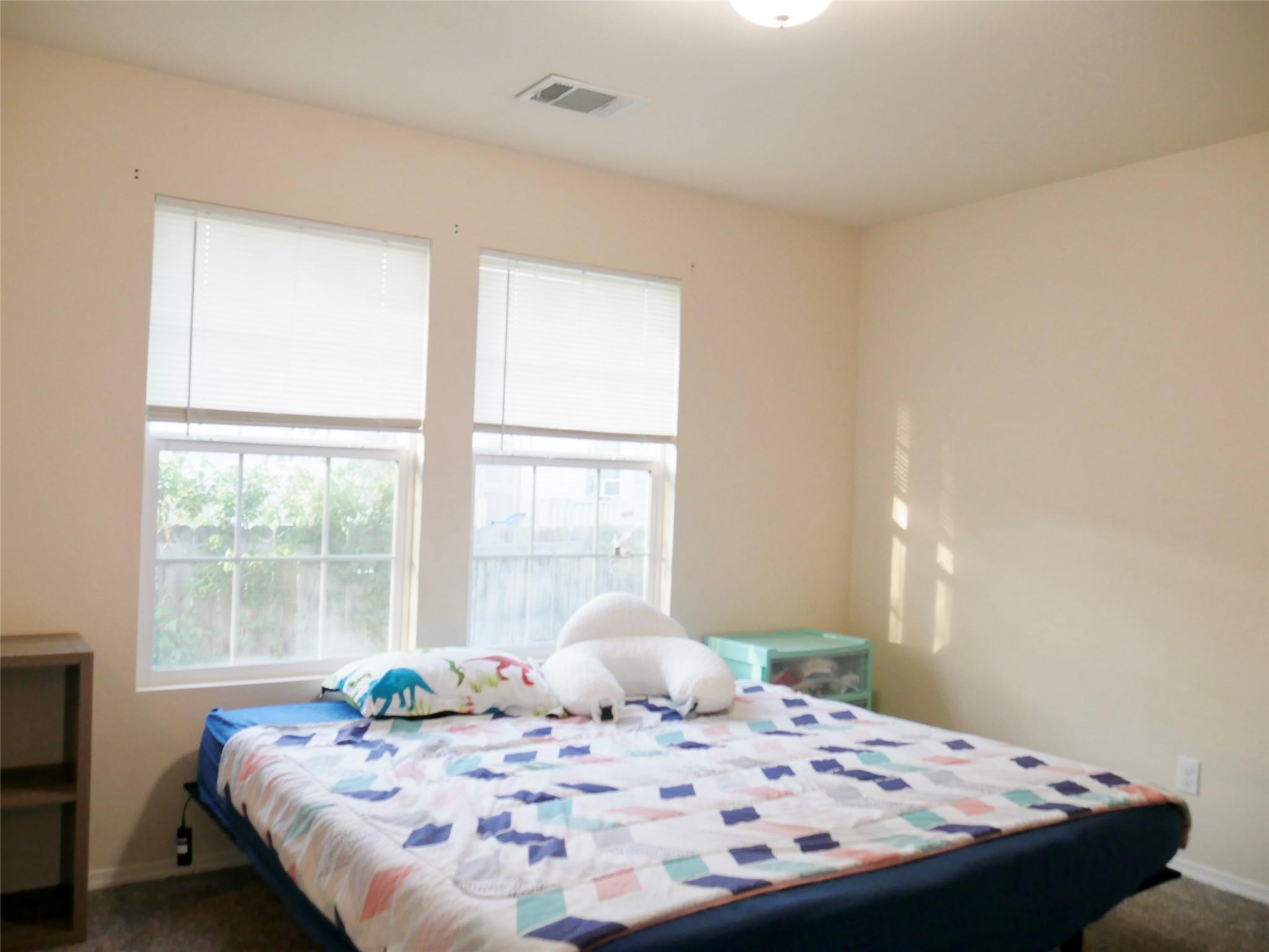 1013 Price St Property Photo 9