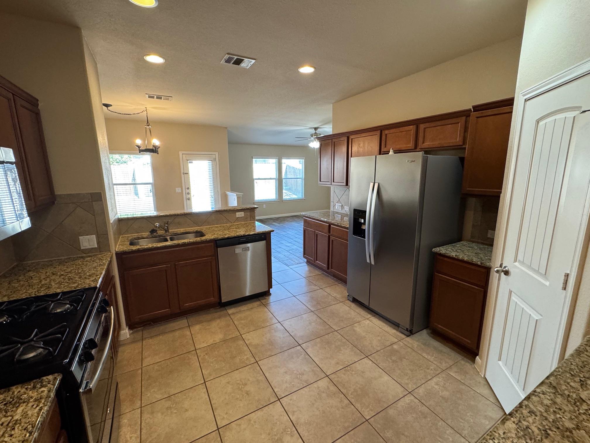 424 Langely None Property Photo 3