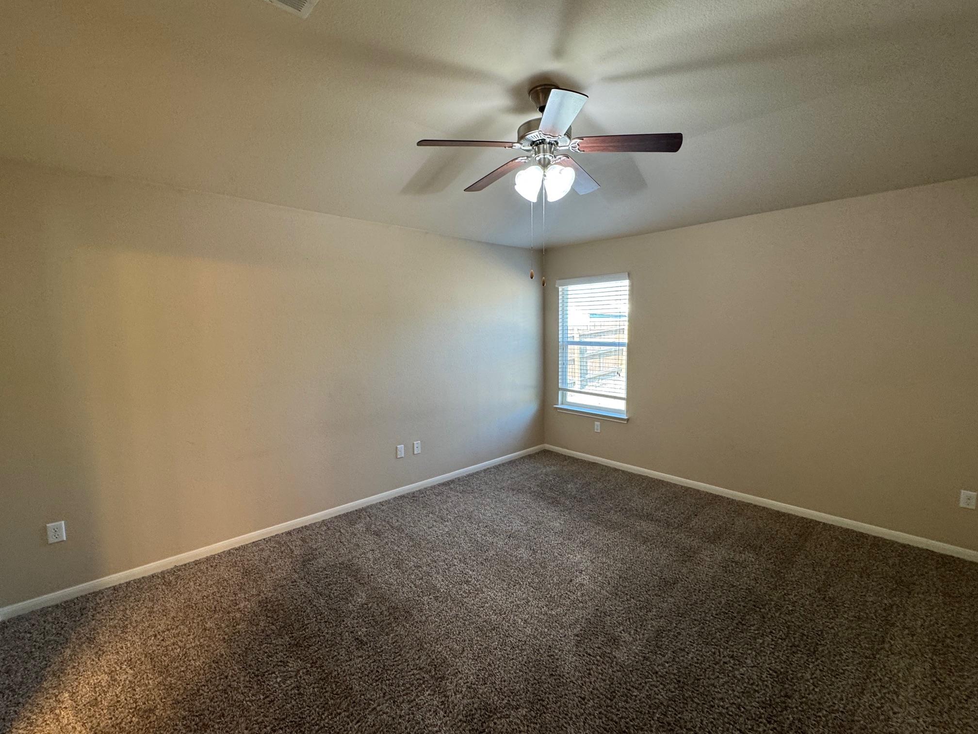 424 Langely None Property Photo 10