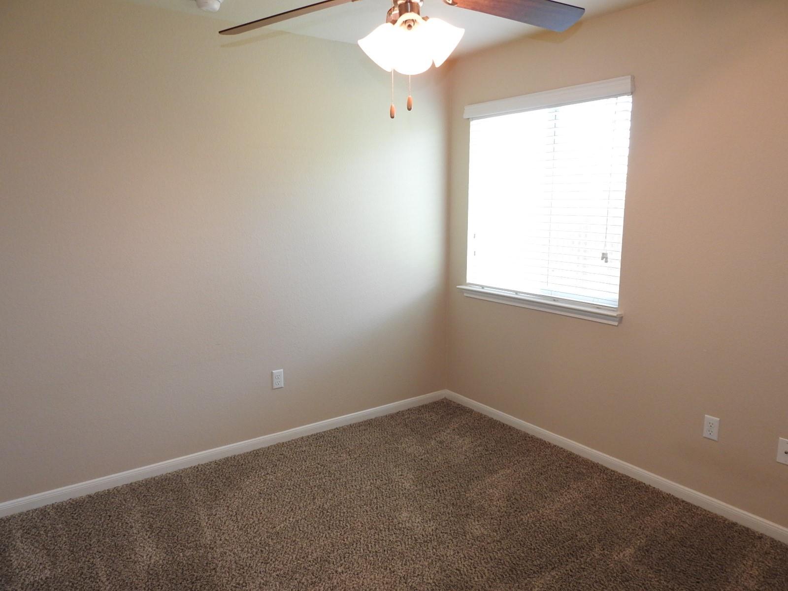 424 Langely None Property Photo 15