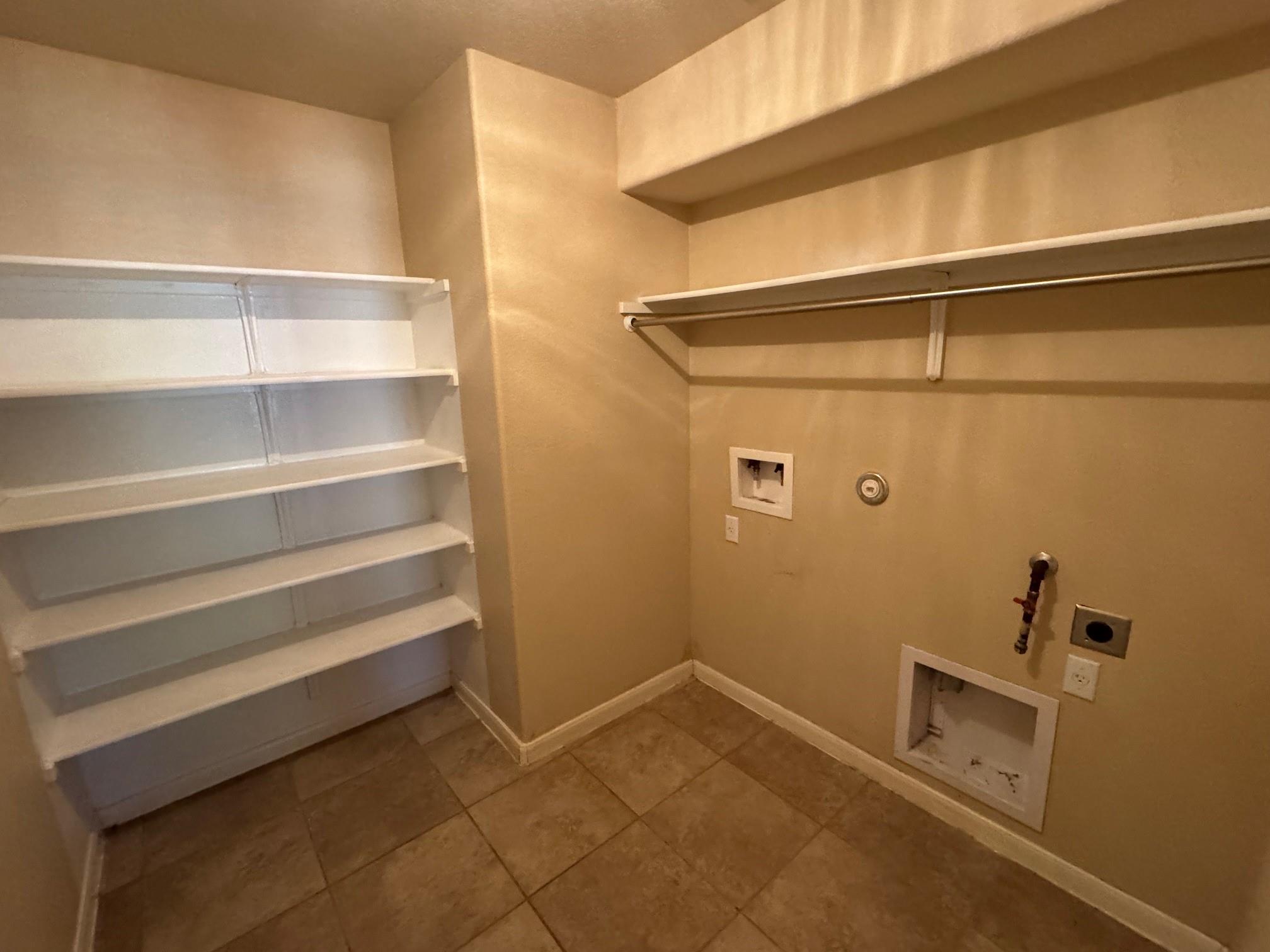 424 Langely None Property Photo 16
