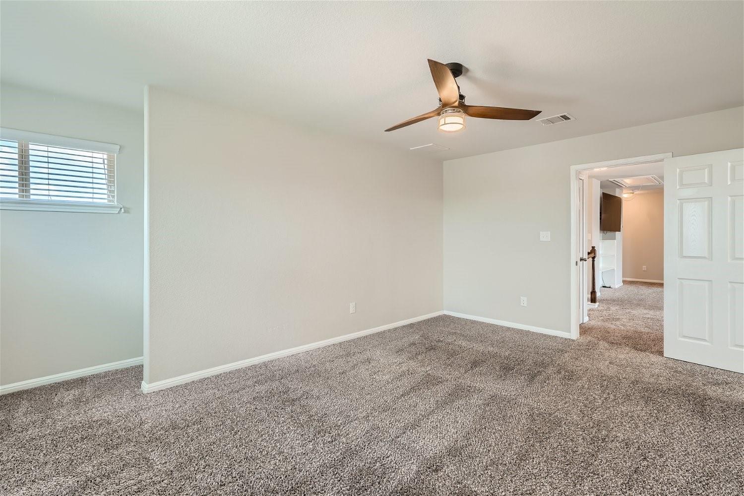 501 Cinnamon Teal Ln Property Photo 8