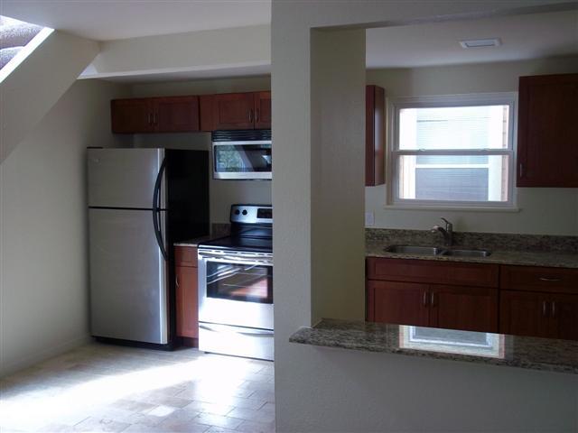 2800 Cole St #210c Property Photo 4