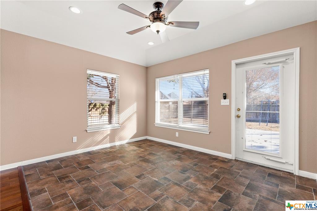 1623 Anna Lee Dr Property Photo 11
