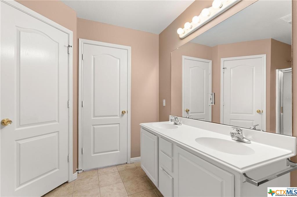 1623 Anna Lee Dr Property Photo 16