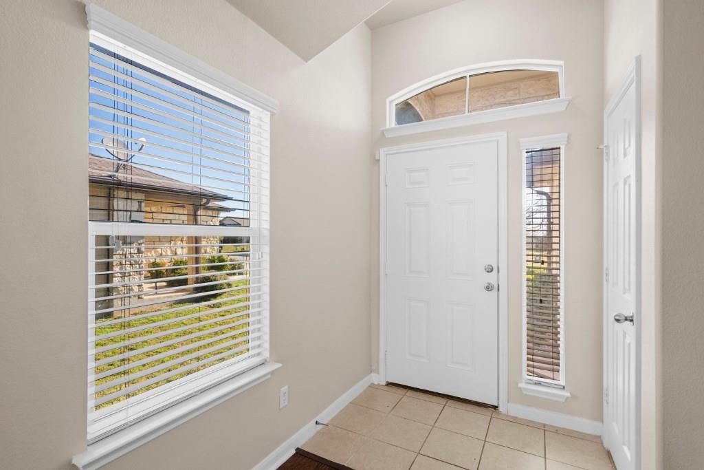 328 Voyager Cv Property Photo 2