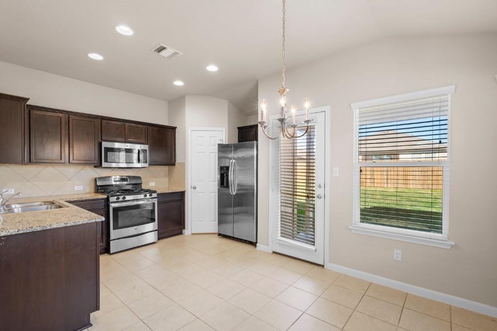 328 Voyager Cv Property Photo 6