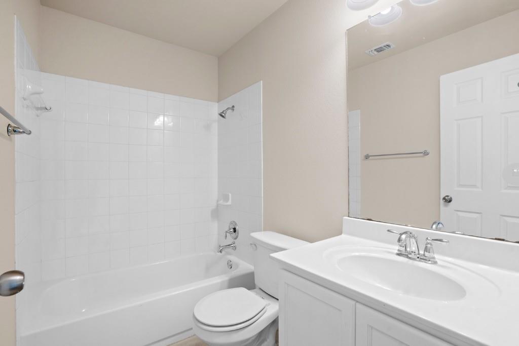 328 Voyager Cv Property Photo 17