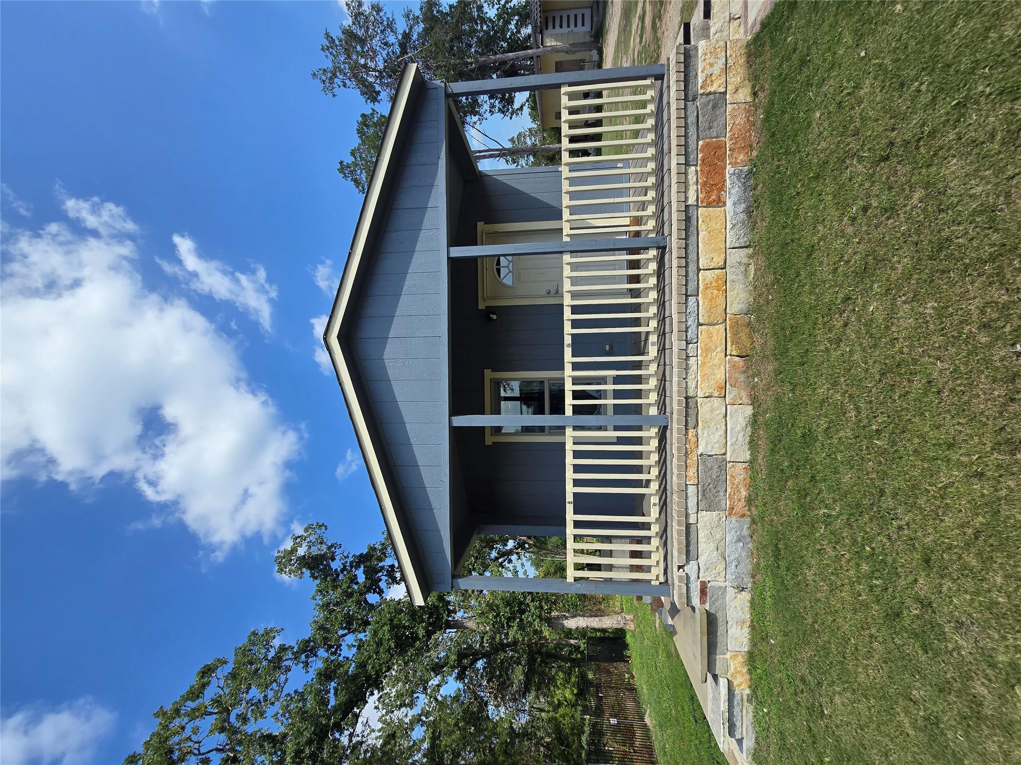 103 Los Cueva Rd Property Photo 1
