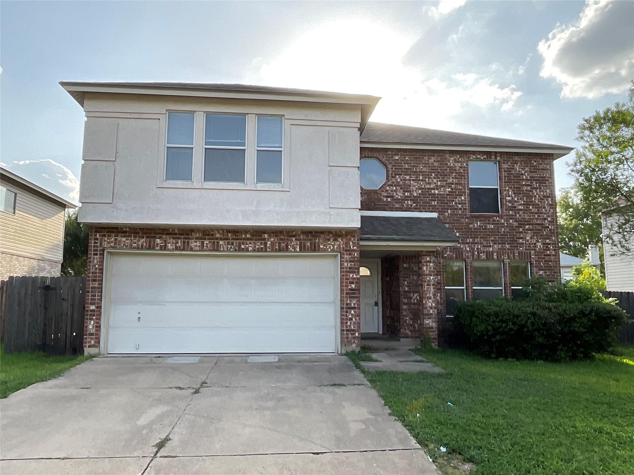 1172 Southern Pl Property Photo 1