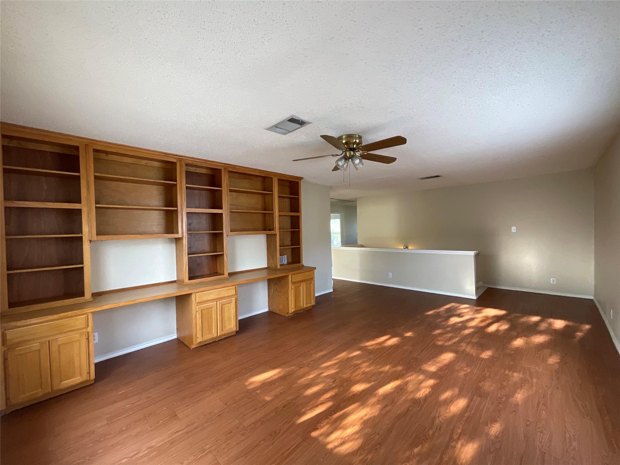 1172 Southern Pl Property Photo 13