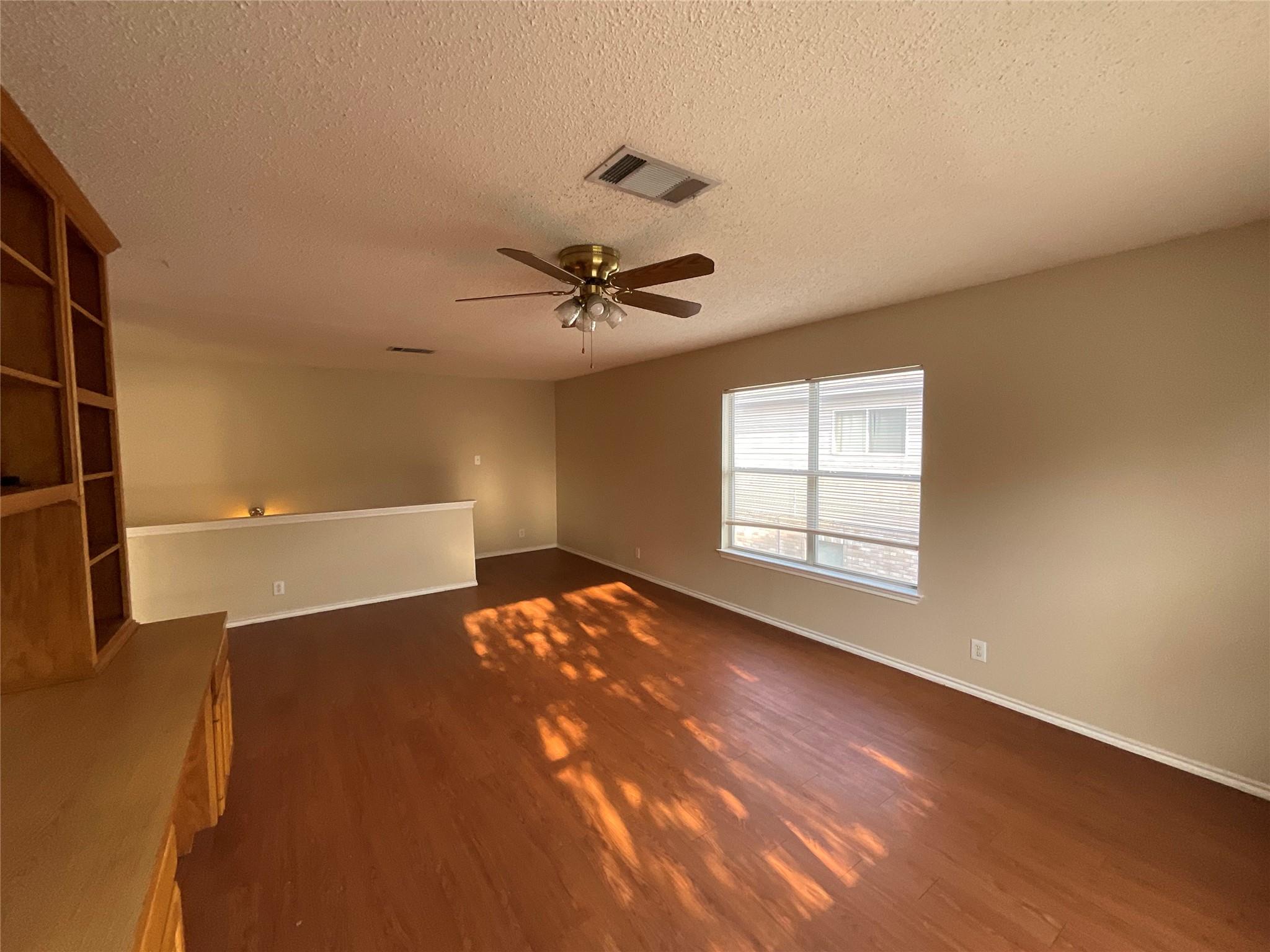 1172 Southern Pl Property Photo 17