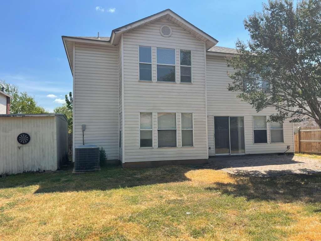 1172 Southern Pl Property Photo 29