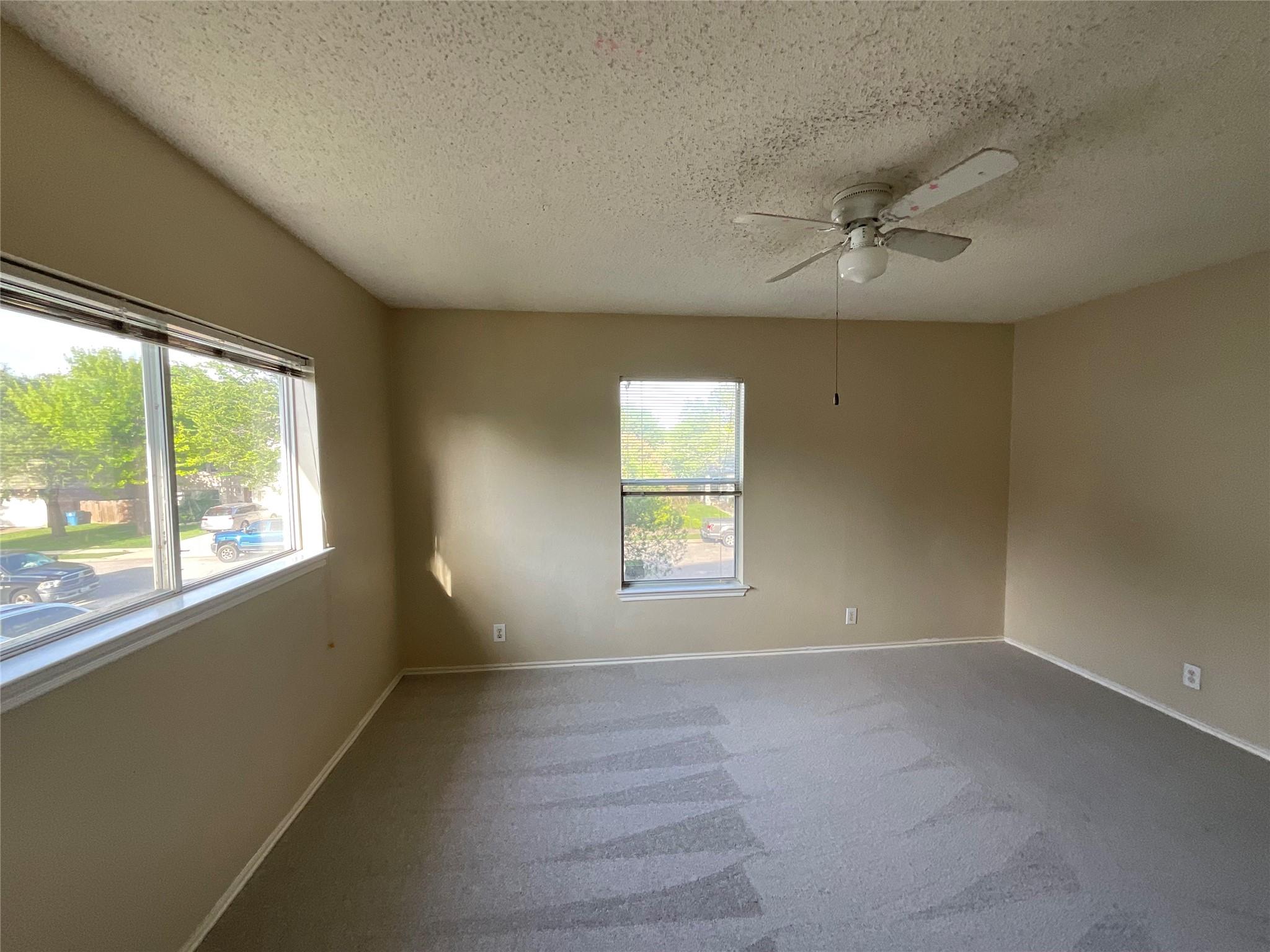1172 Southern Pl Property Photo 33
