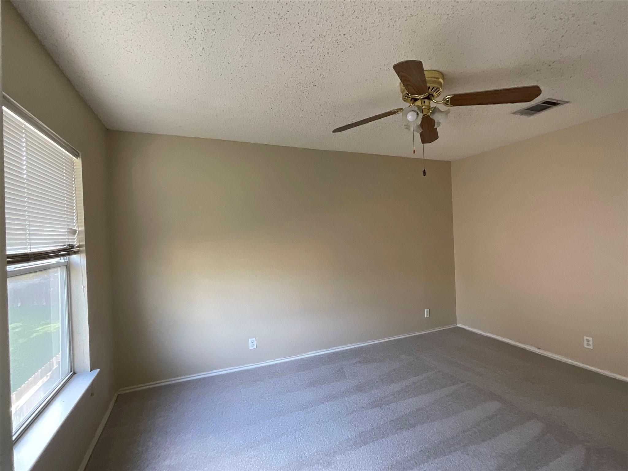 1172 Southern Pl Property Photo 37