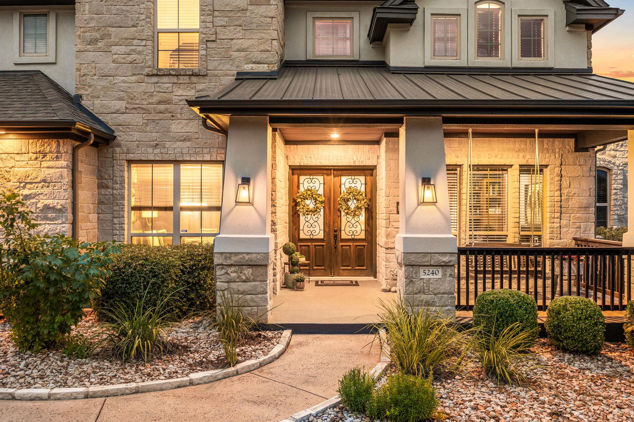 5240 Diamante Dr Property Photo 1