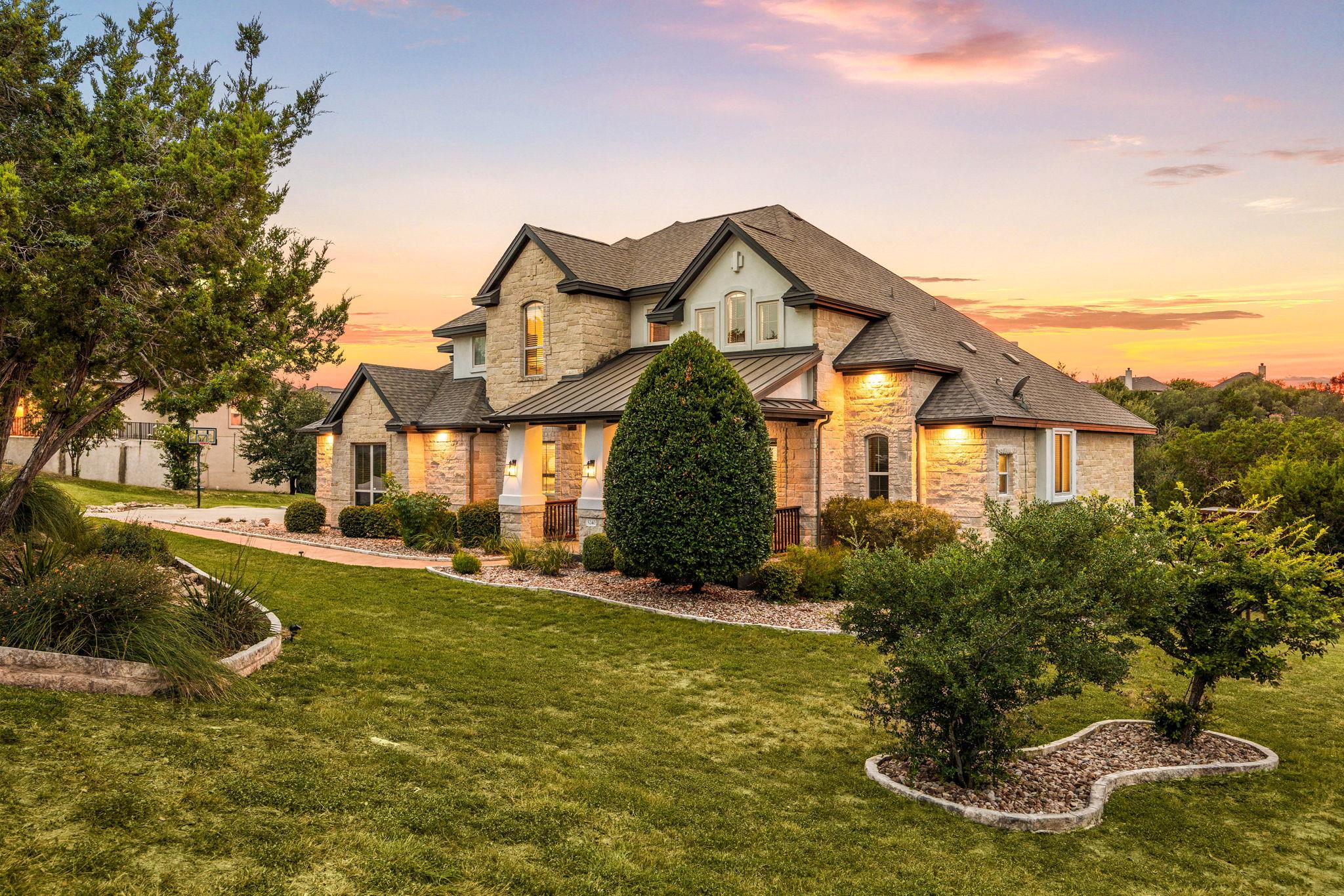 5240 Diamante Dr Property Photo 2