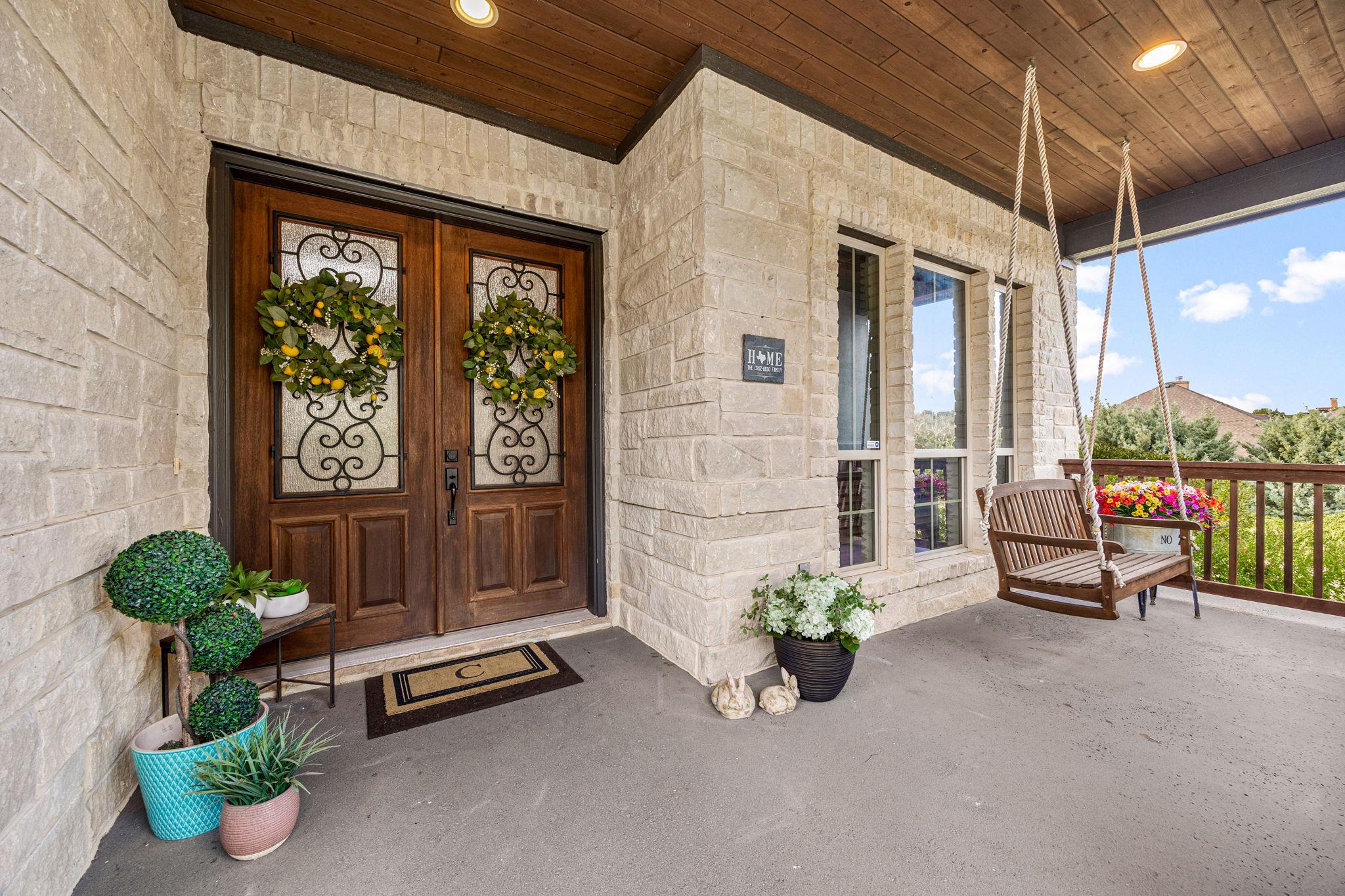 5240 Diamante Dr Property Photo 4