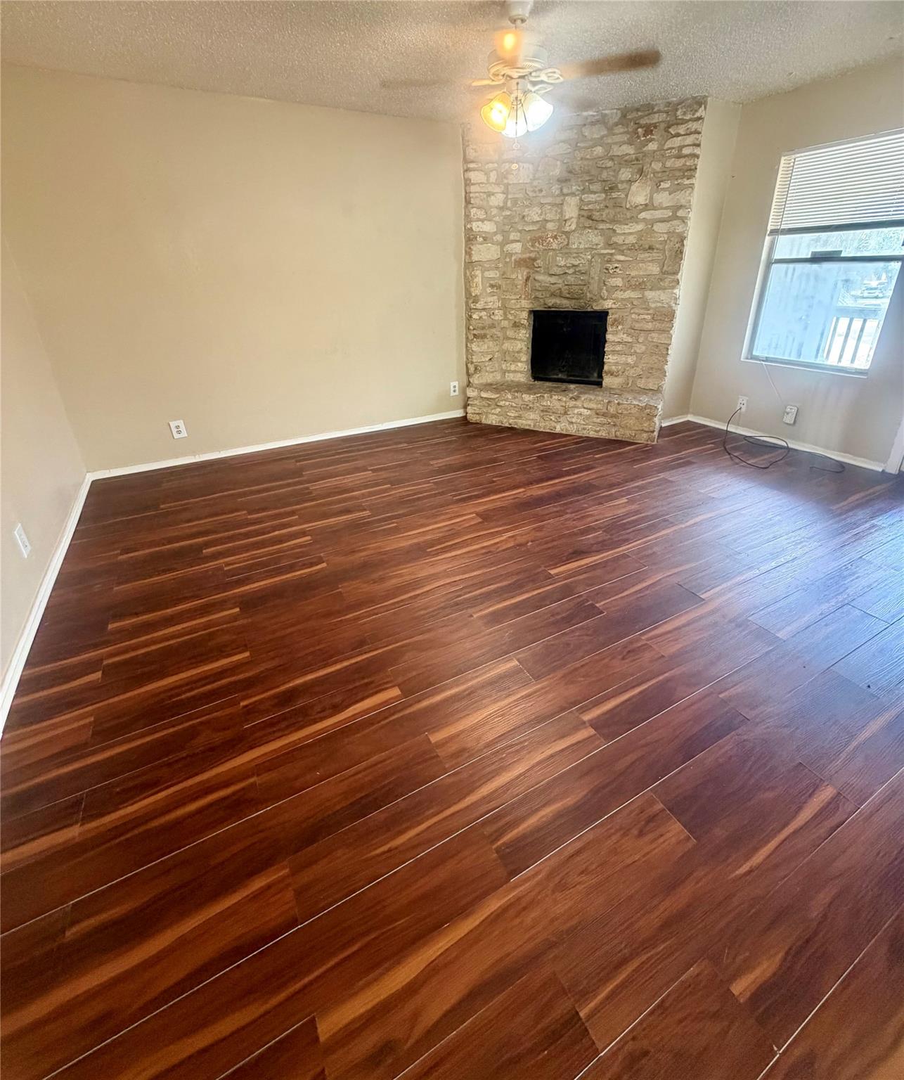 2201 Leah Cv #c Property Photo 2
