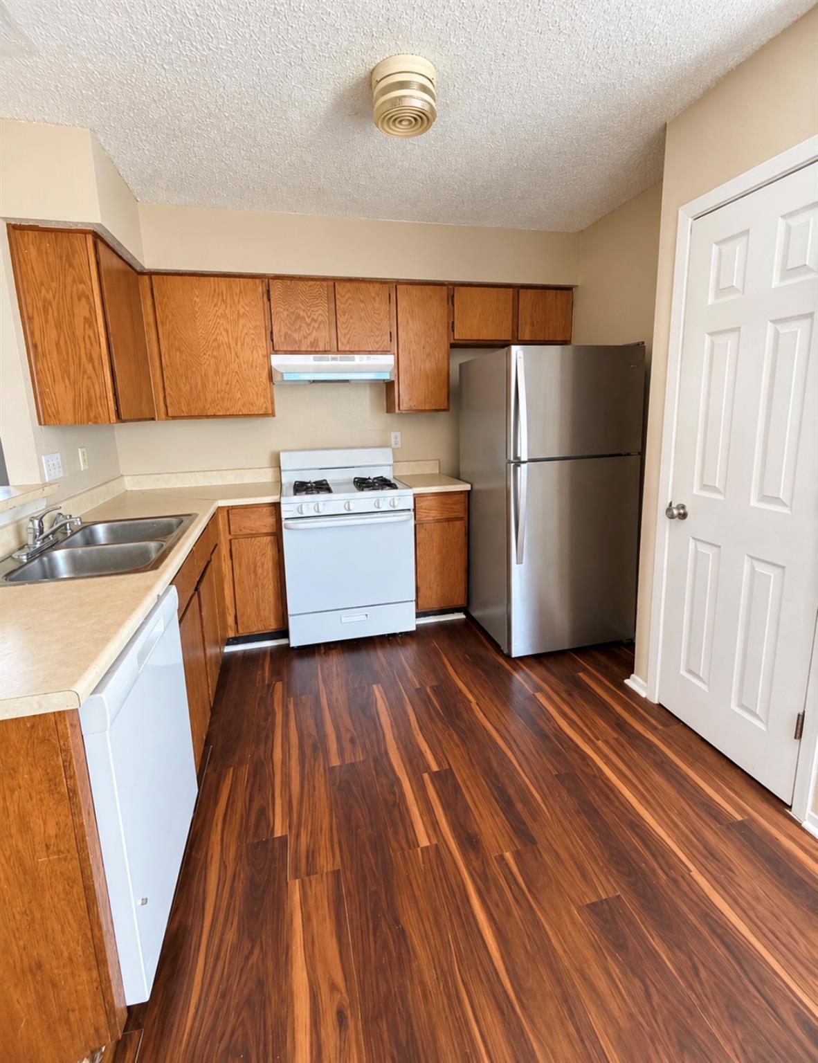 2201 Leah Cv #c Property Photo 2