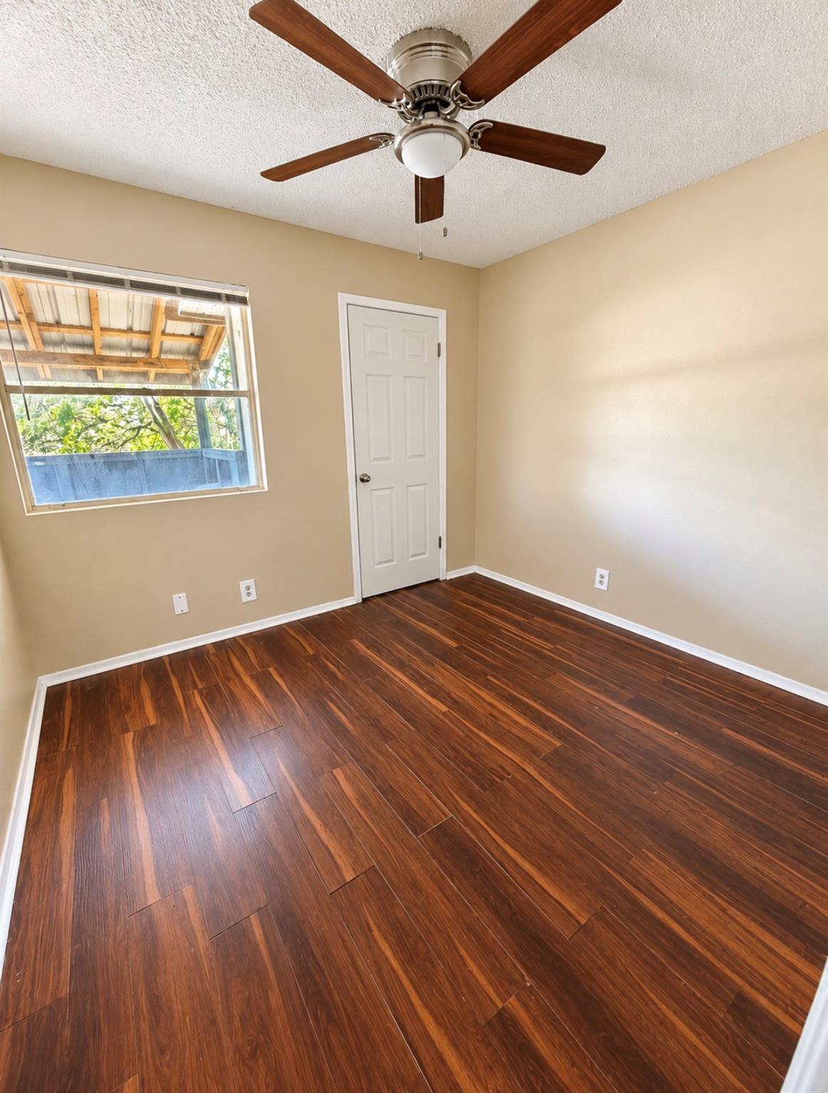 2201 Leah Cv #c Property Photo 6