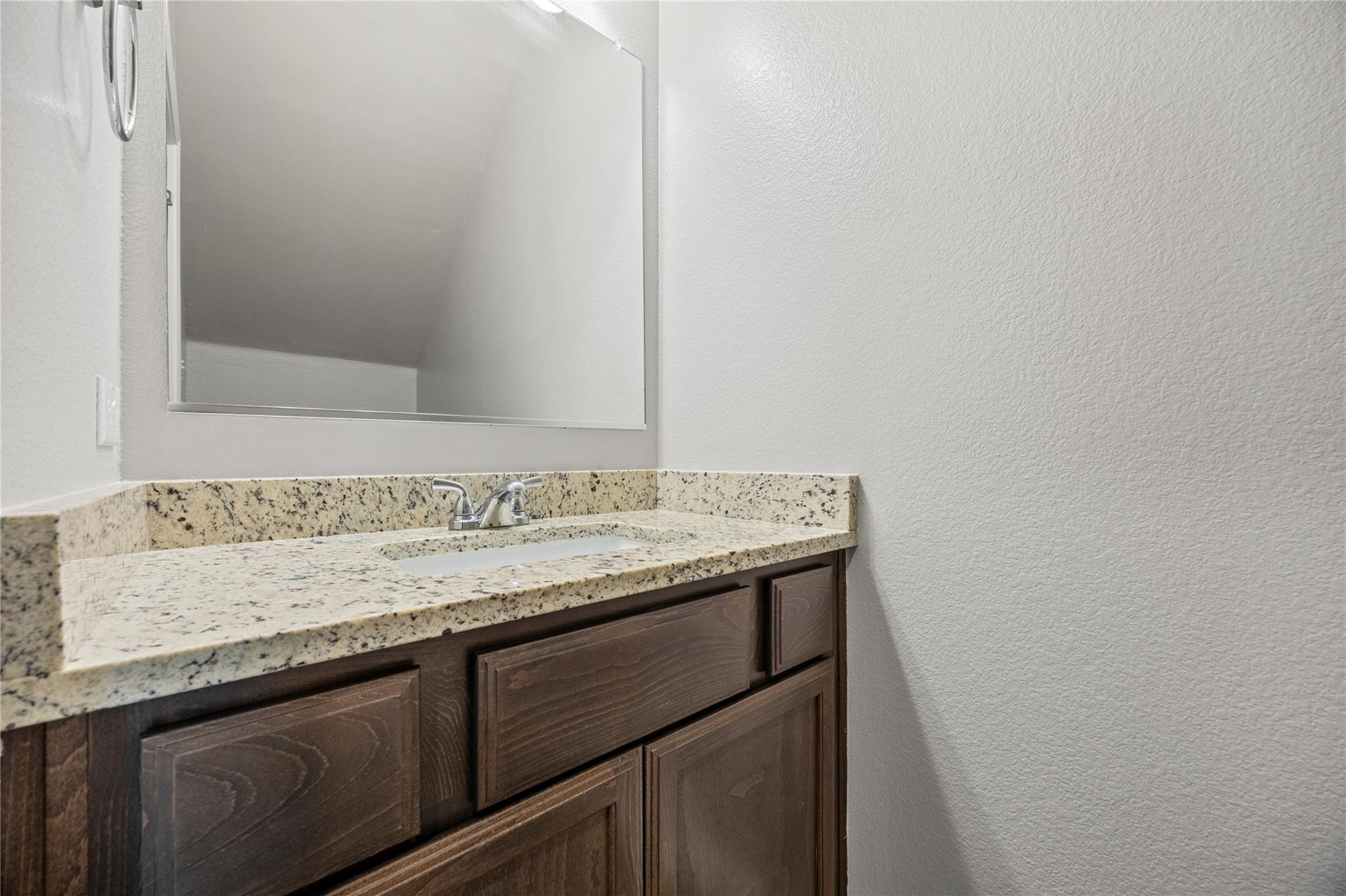 1811 Ashburn Dr Property Photo 14