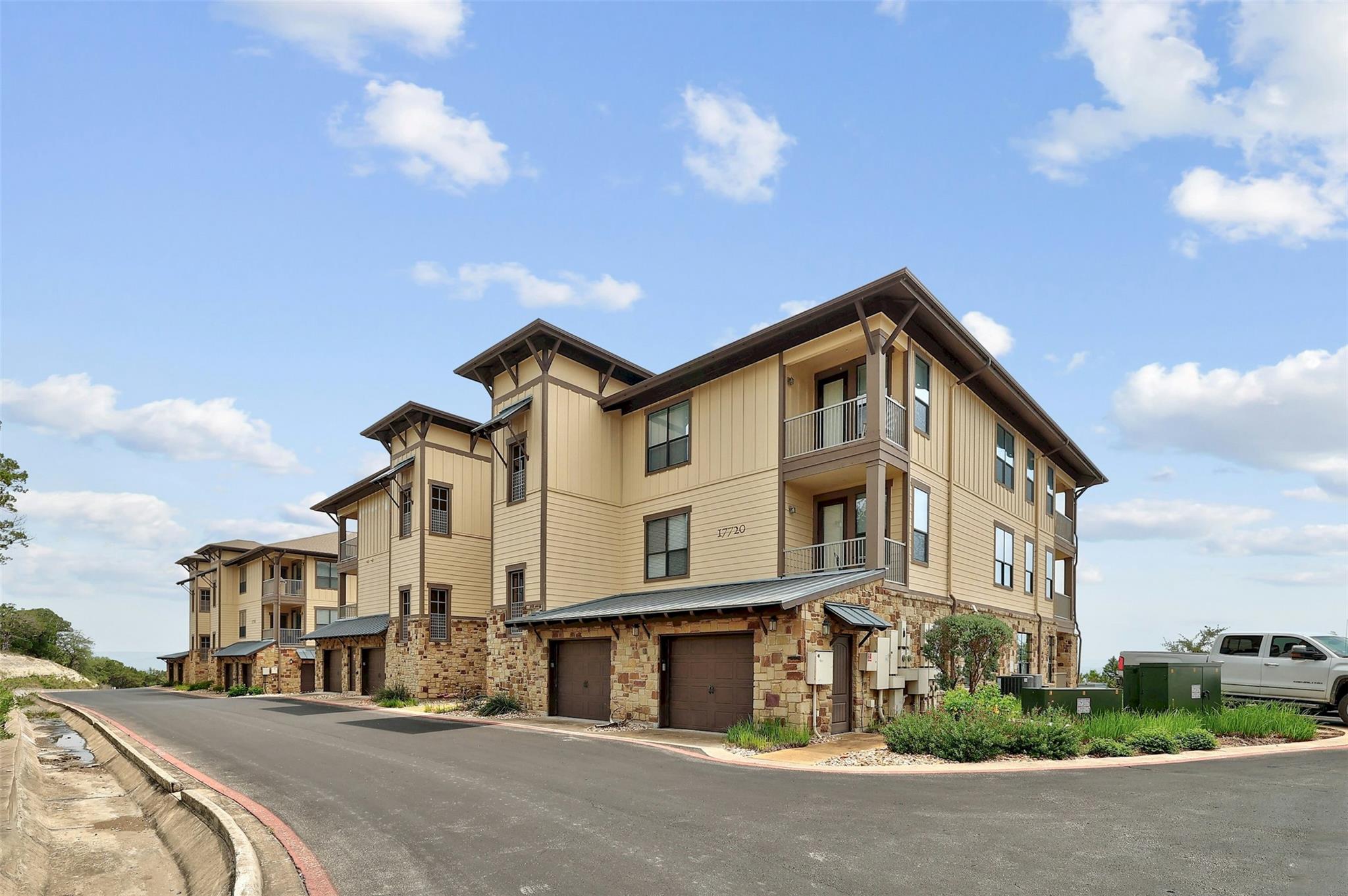 17720 Maritime Point Dr #101 Property Photo 21
