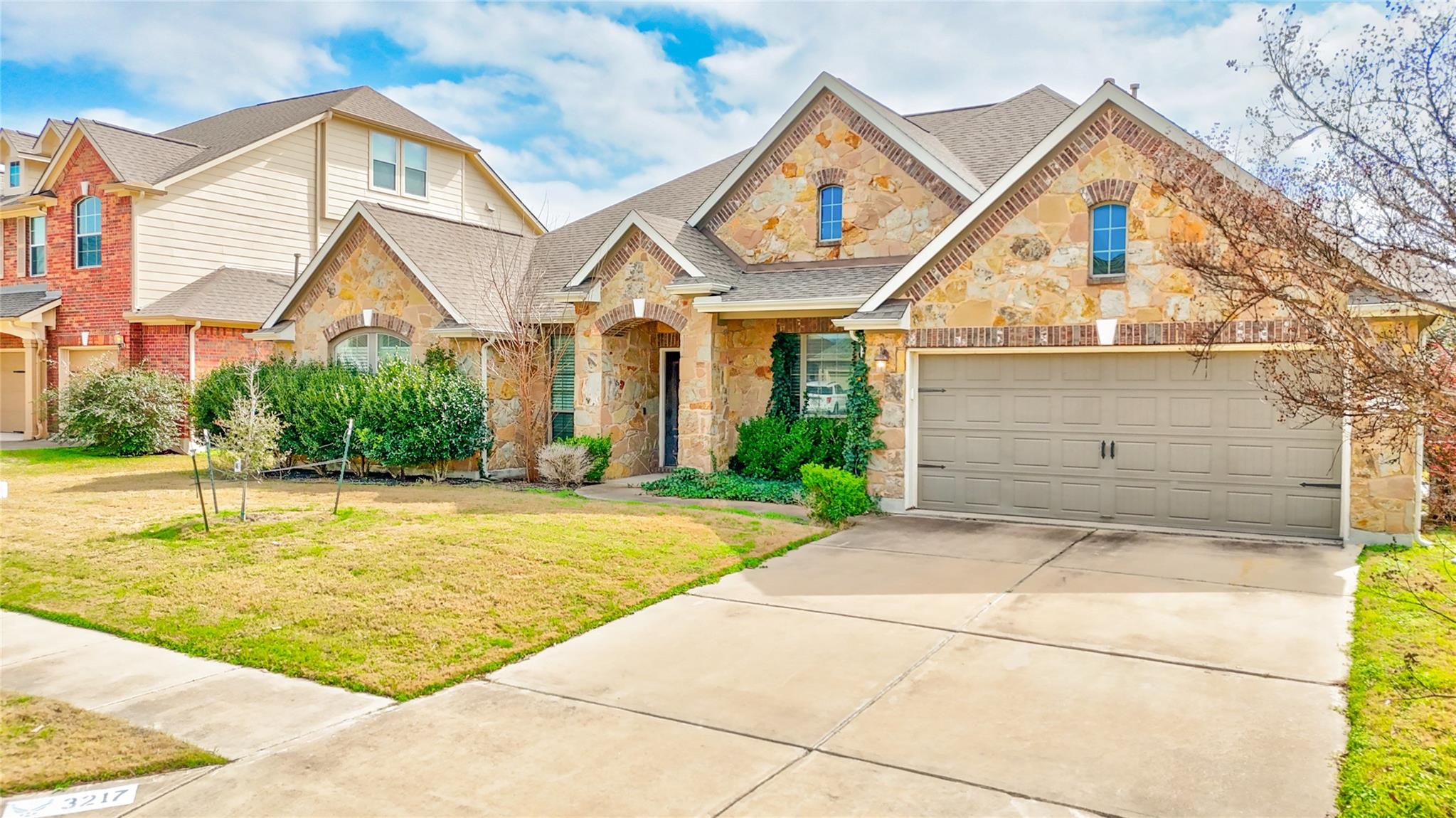 3217 Falconers Way Property Photo
