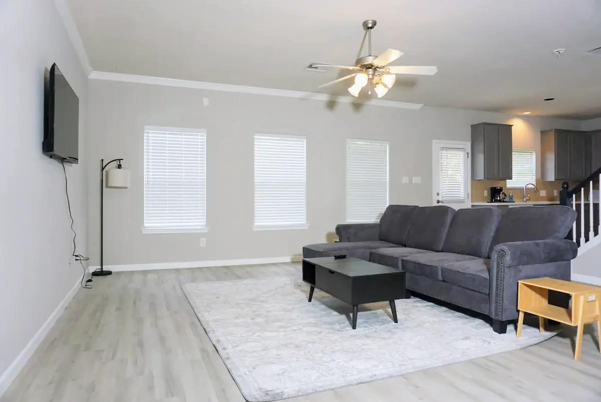 508 Friendship Cv Property Photo 5