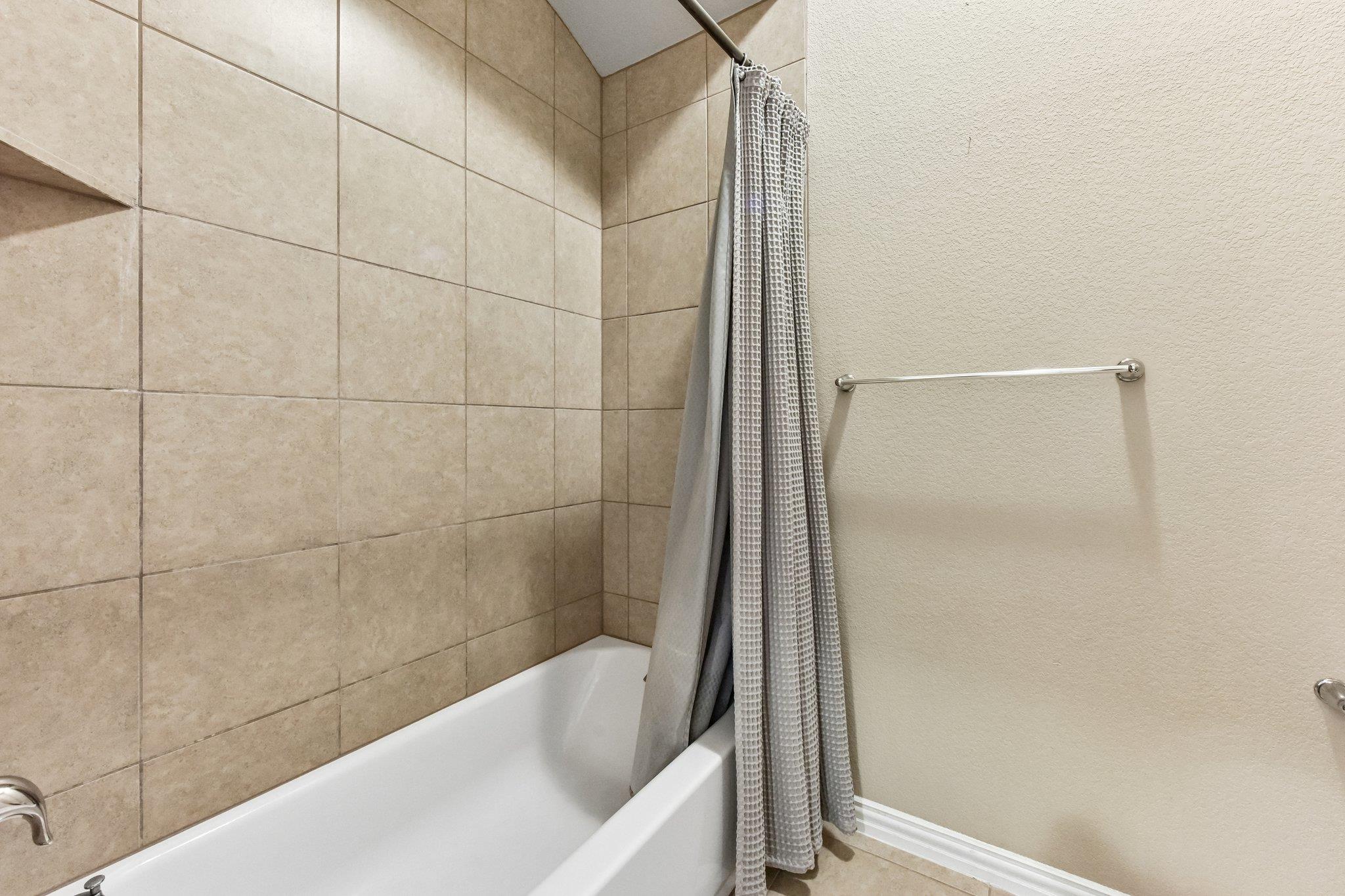 640 Loma Cedro Bnd Property Photo 23