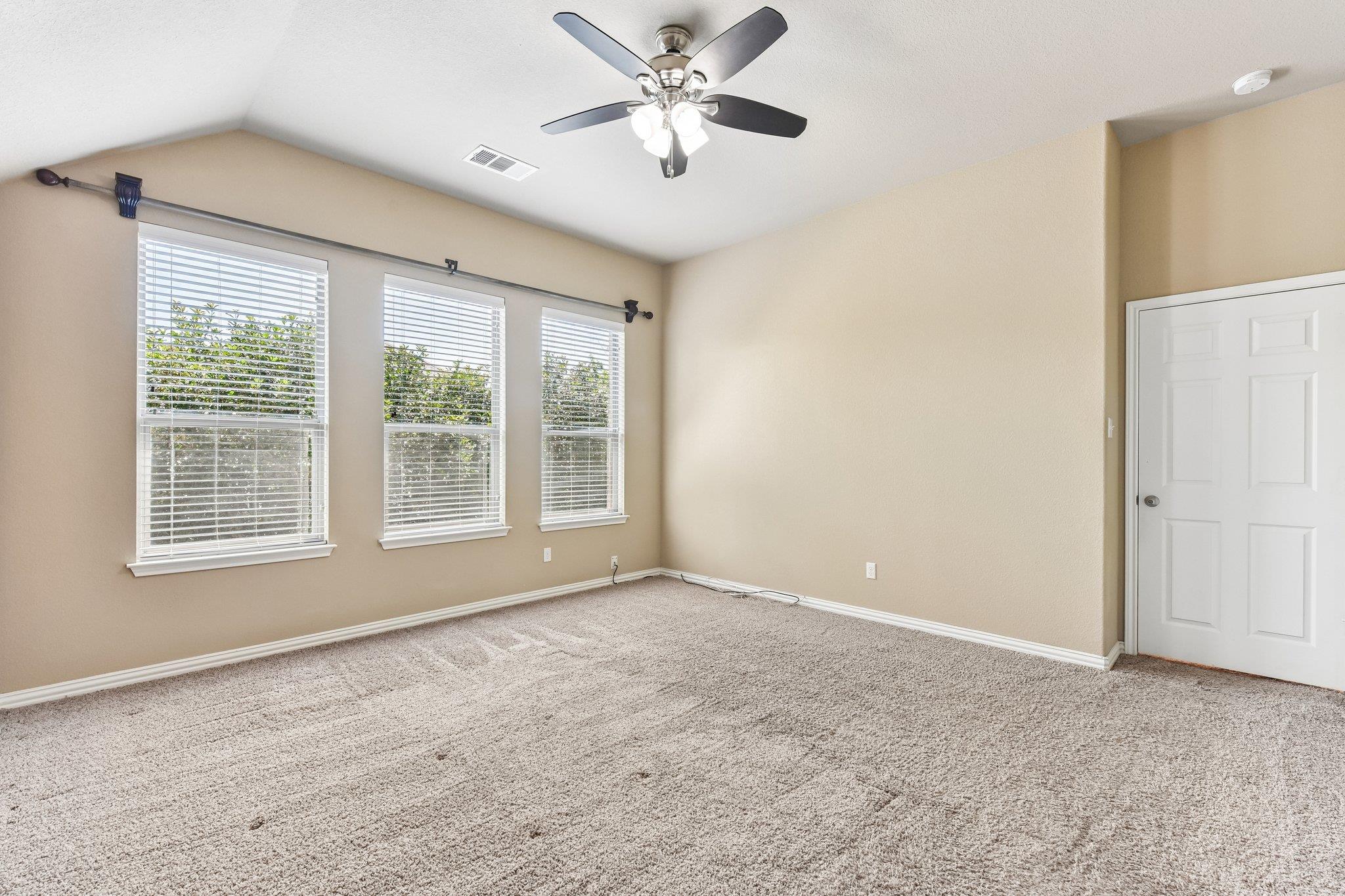640 Loma Cedro Bnd Property Photo 28