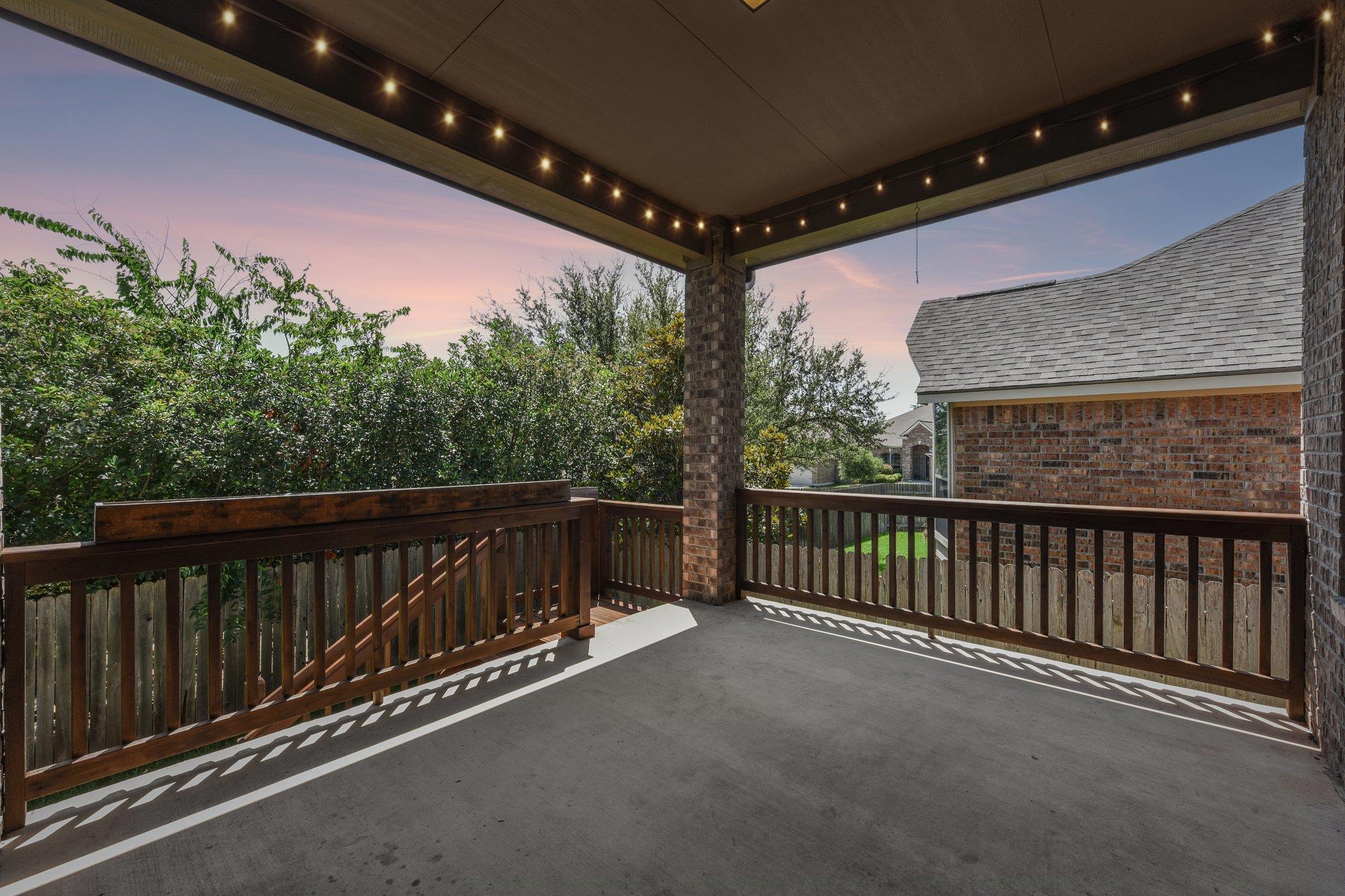 640 Loma Cedro Bnd Property Photo 34