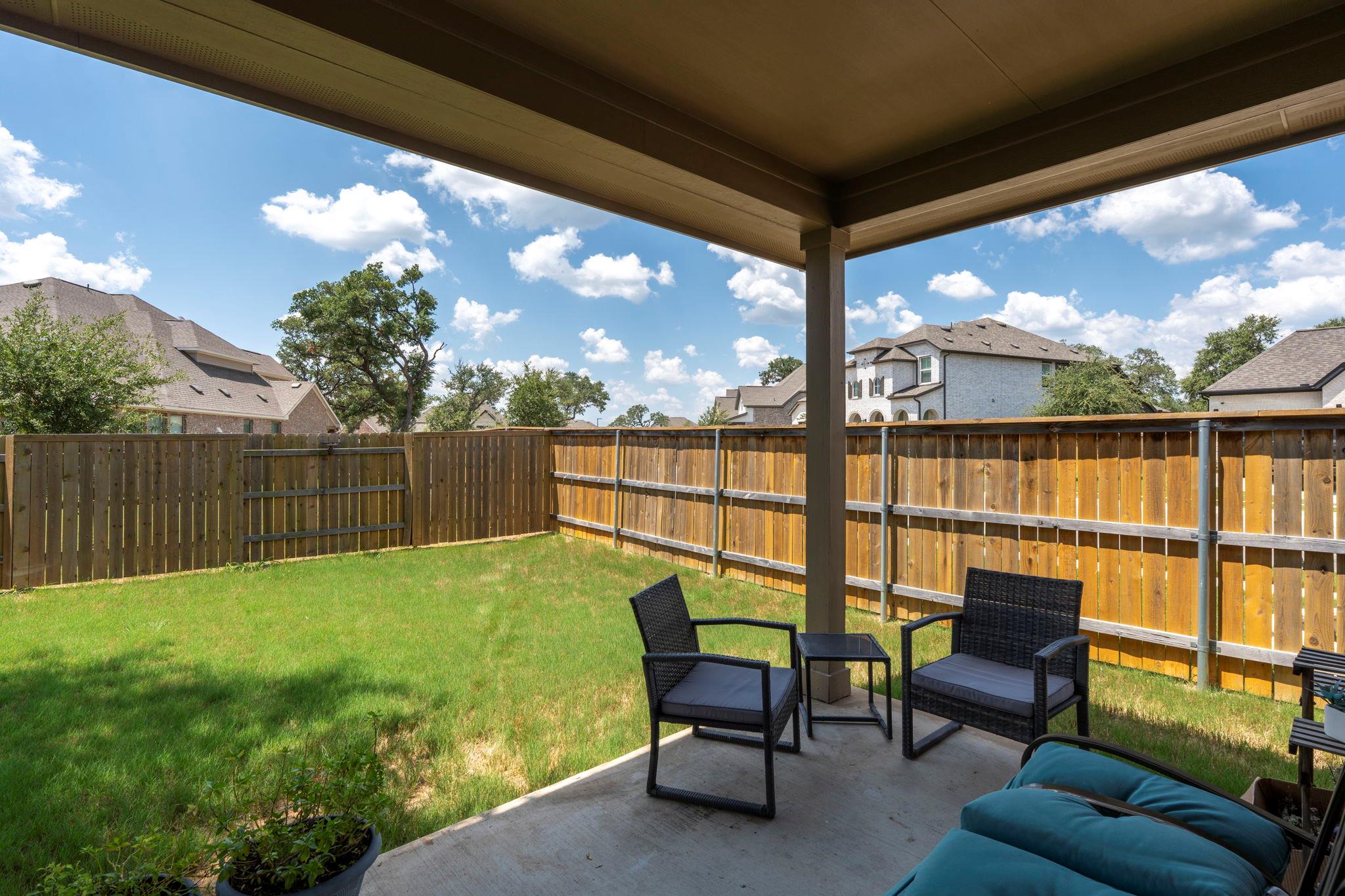 805 Cold River Run Property Photo 4
