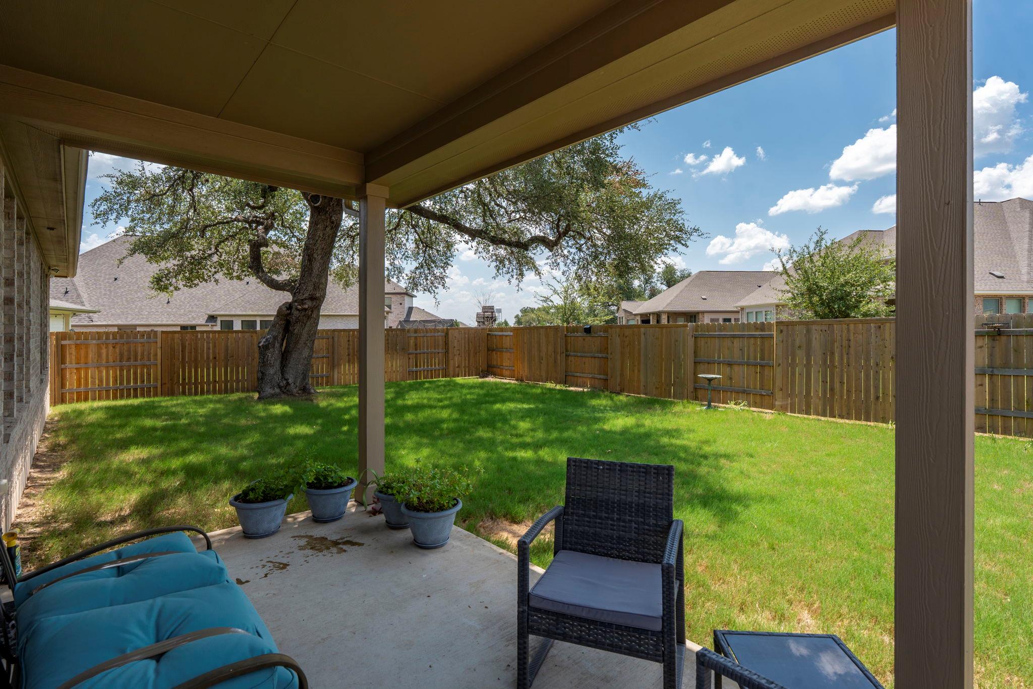 805 Cold River Run Property Photo 5