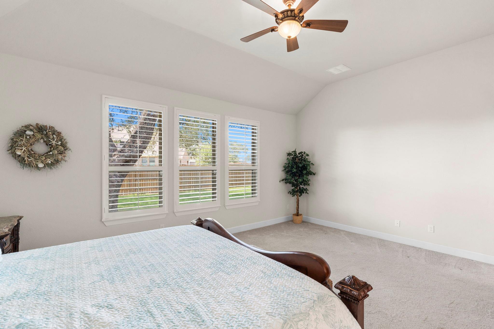 805 Cold River Run Property Photo 33