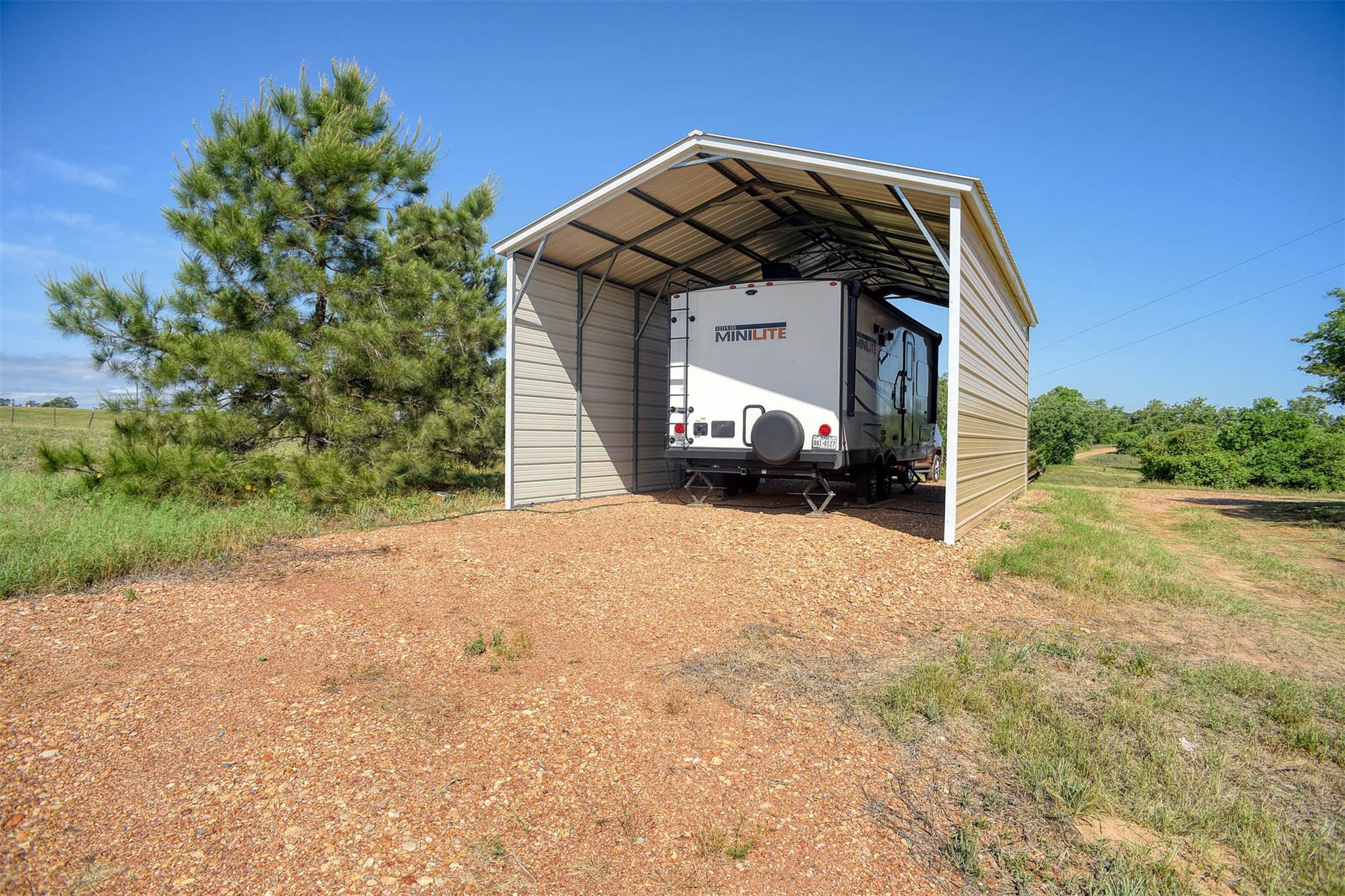 937 Highway 21 None E Property Photo 25